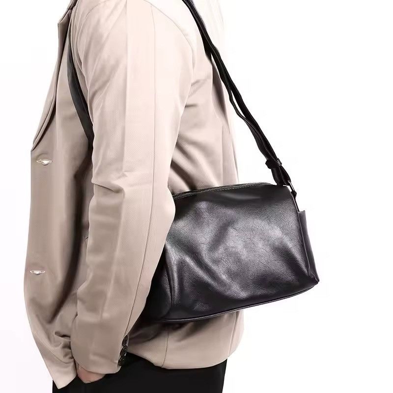 Japanese Brand × Leather Fashion Casual Crossbody Bag Size ONE SIZE - 4 Thumbnail