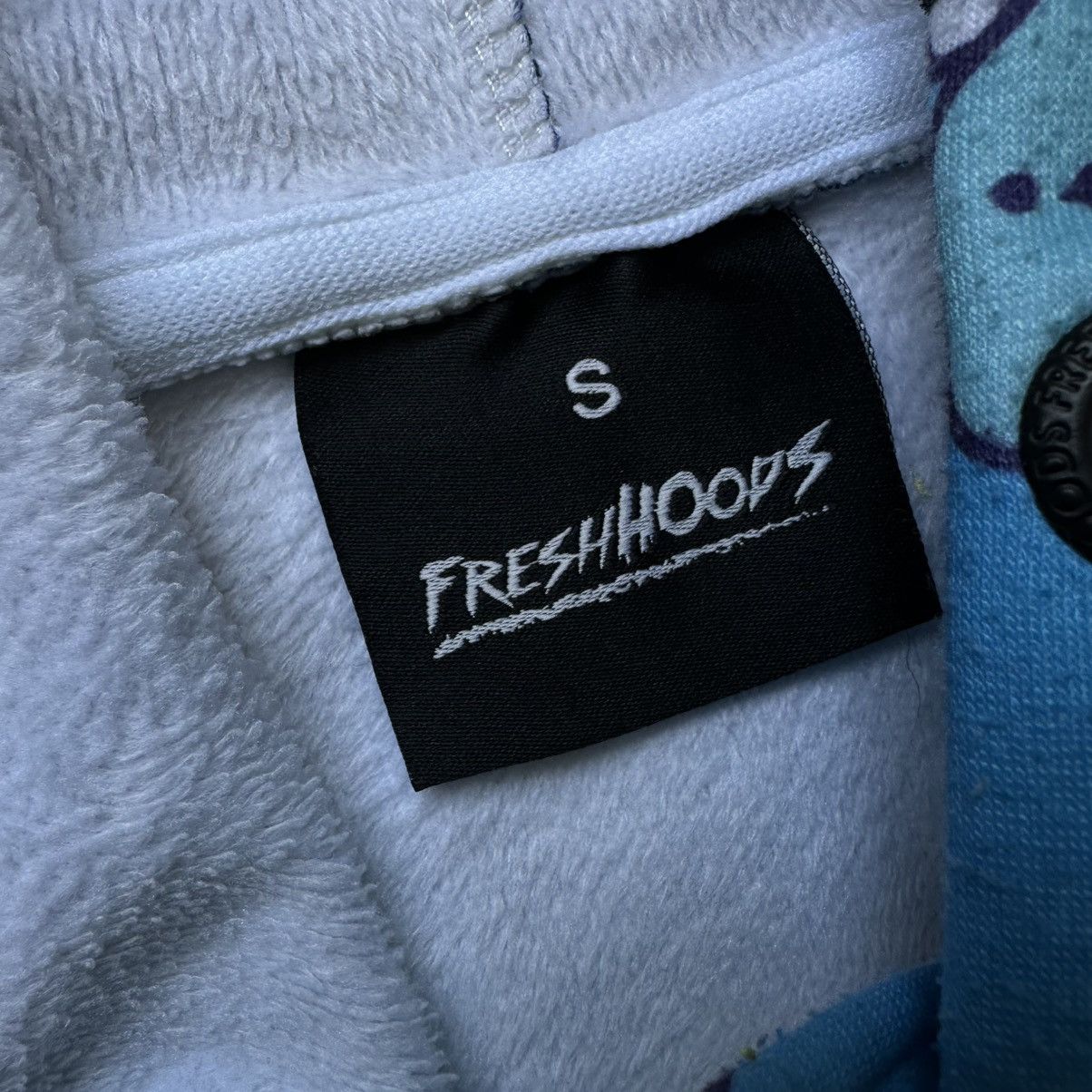 Le Grande Bleu (L.G.B.) VTG Fresh Hoods Hoodie Dragon Overprinted Size S Y2K 00s USA Size US S / EU 44-46 / 1 - 12 Thumbnail
