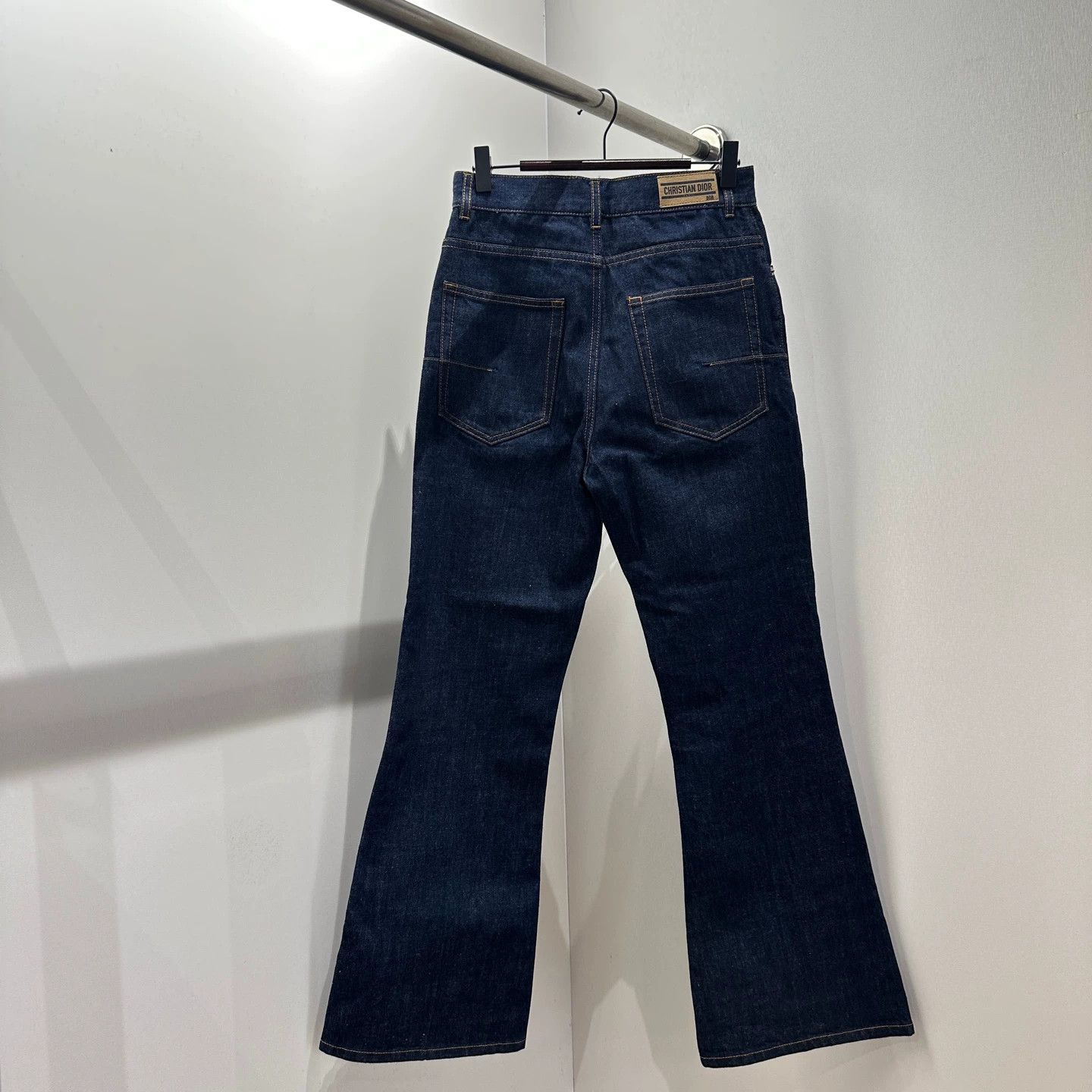 Christian Dior Monsieur Christian Dior 24SS mar491 logo leather tag jeans 36 Size 26" / US 2 / IT 38 - 1 Thumbnail