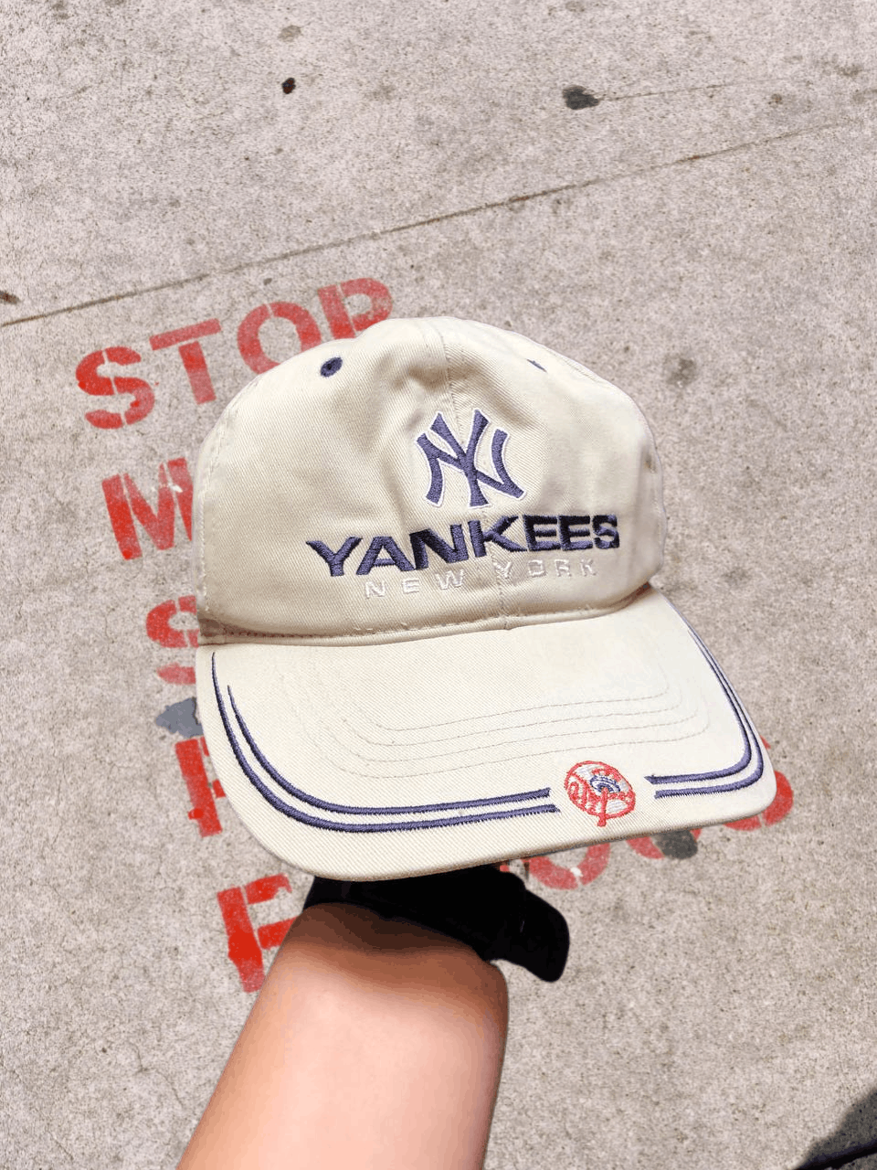 New York Yankees Vintage 00s New York Yankees Beanie Cap y2k Size ONE SIZE - 1 Thumbnail