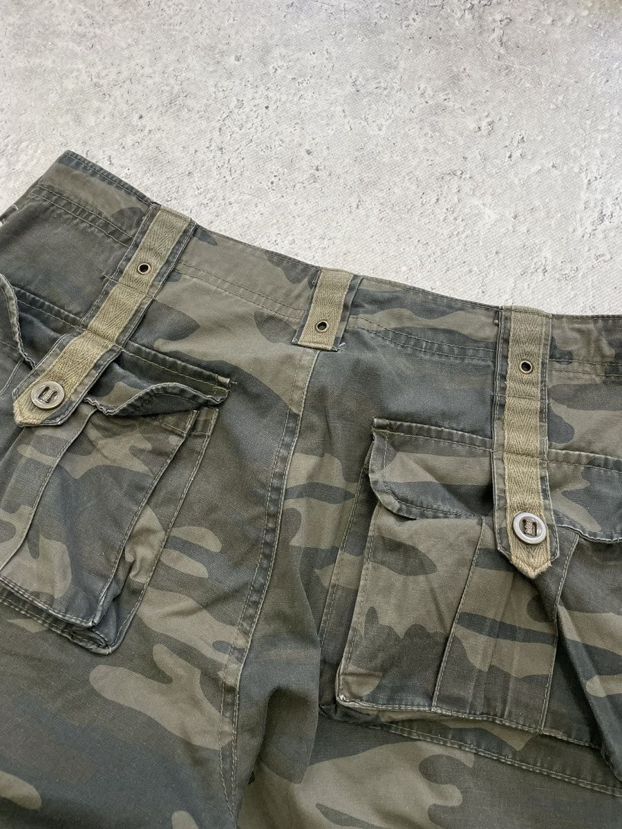 Japanese Brand Carharttt style y2k camo baggy cargo pants japanese style Size US 31 - 13 Thumbnail