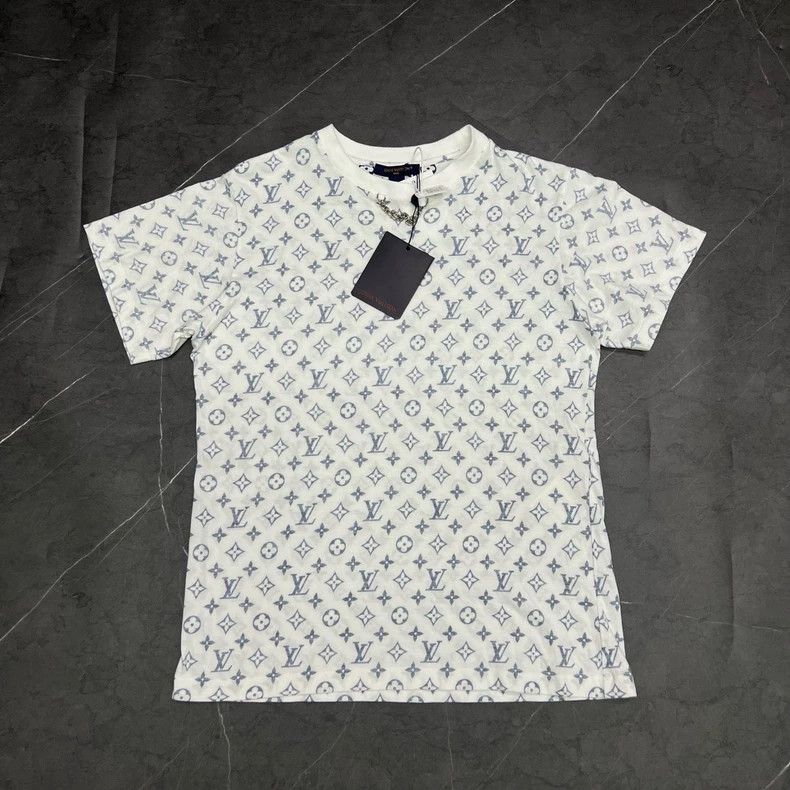 Louis Vuitton Louis Vuitton LV Logo Chest Chain T-shirt-yf Size US L / EU 52-54 / 3 - 1 Thumbnail