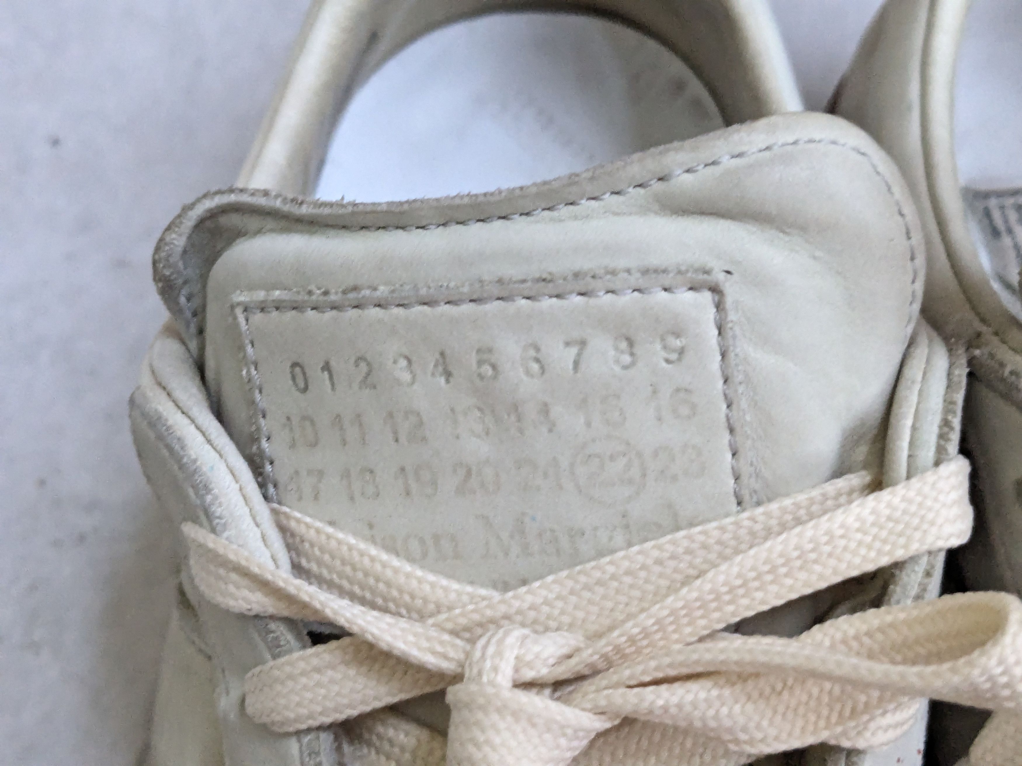Maison Margiela Maison Margiela Replica GAT Paint Splatter 9 42 Low Tops Gum Size US 9 / EU 42 - 8 Thumbnail