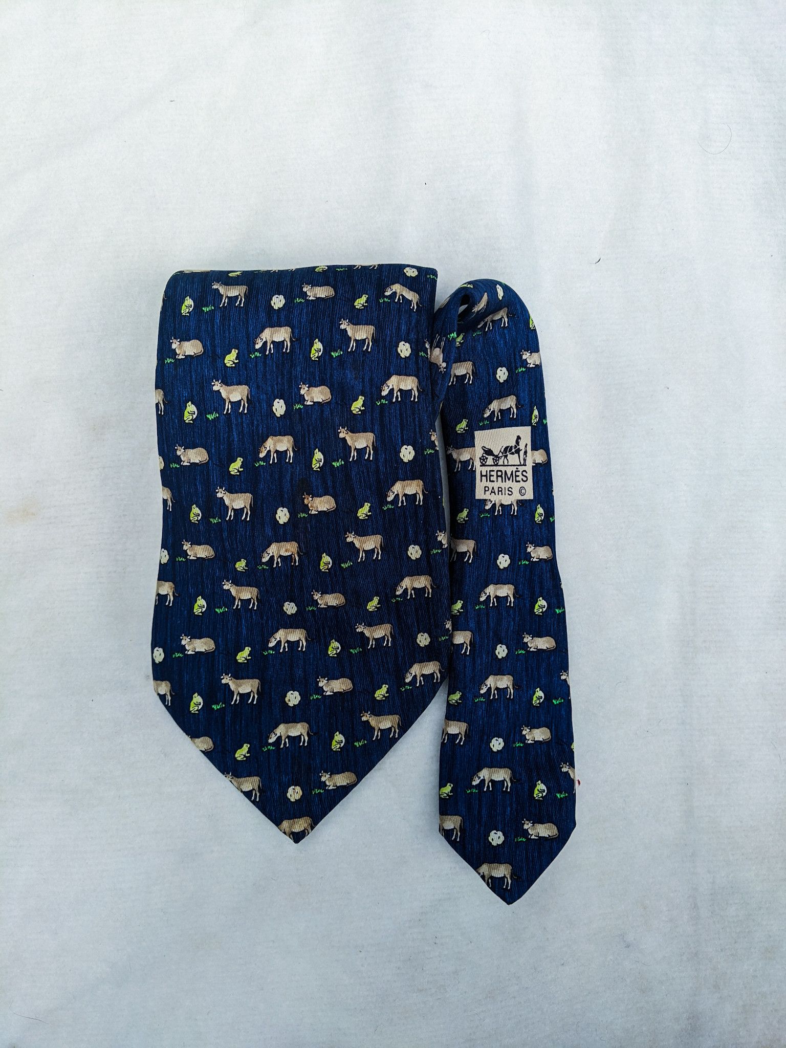 Hermes ❗Rare❗Vintage Hermes Cow & Frog Silk Neck Tie Size ONE SIZE - 1 Thumbnail