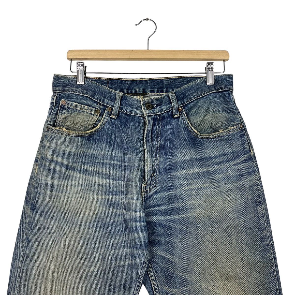 Levi's Vintage Levis Distressed Denim Jeans Size US 32 / EU 48 - 2 Thumbnail
