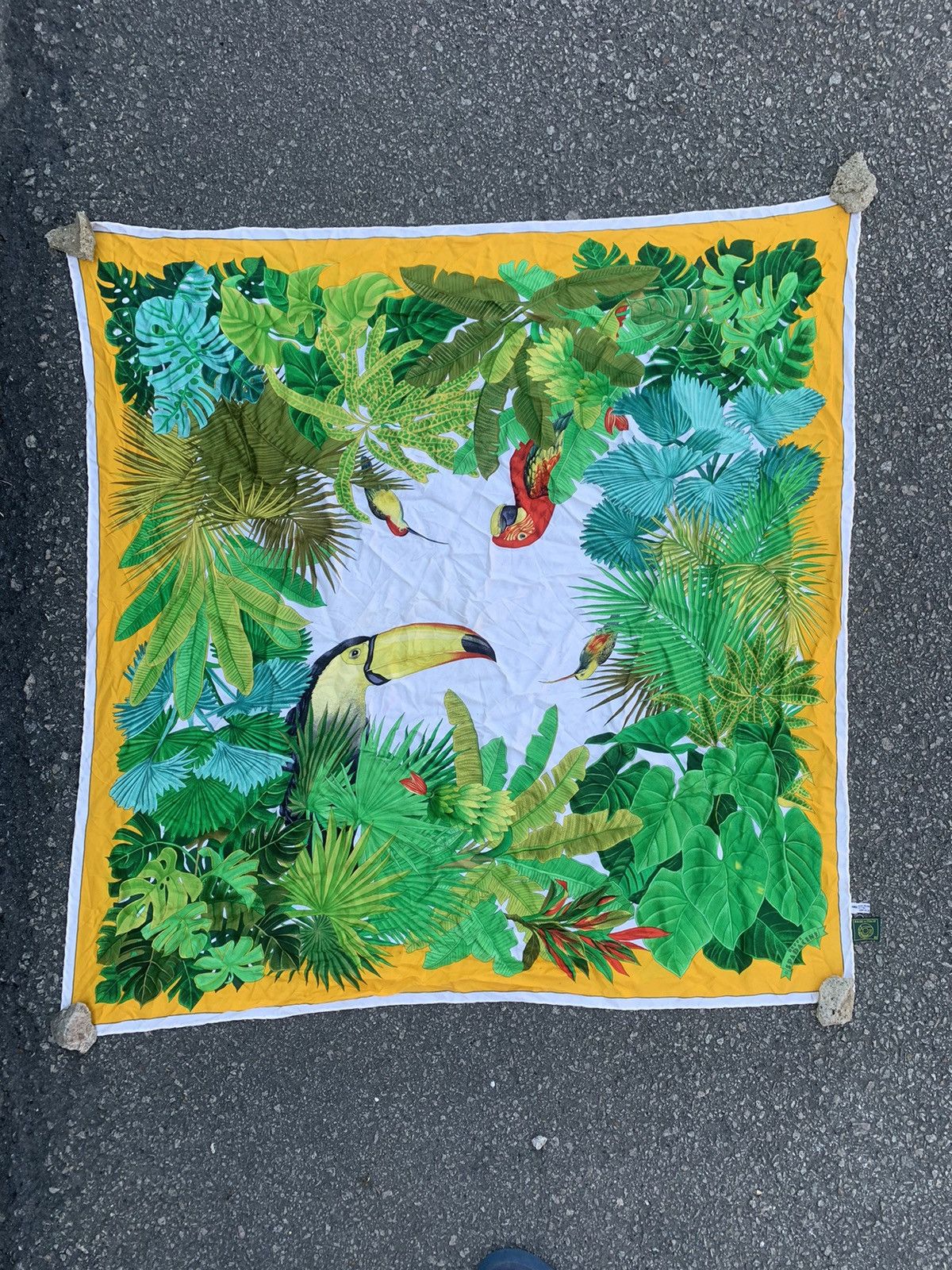 Vintage Vintage Spadacini Silk Handkerchief Size ONE SIZE - 1 Thumbnail
