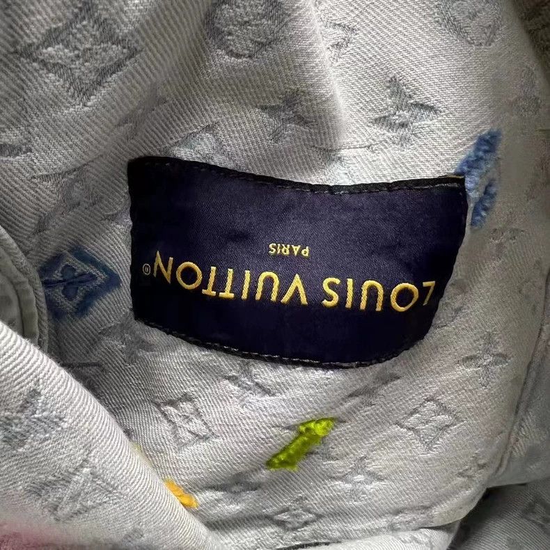 Louis Vuitton Louis Vuitton 24 latest Tyler light blue logo monogram embr Size US S / EU 44-46 / 1 - 2 Thumbnail