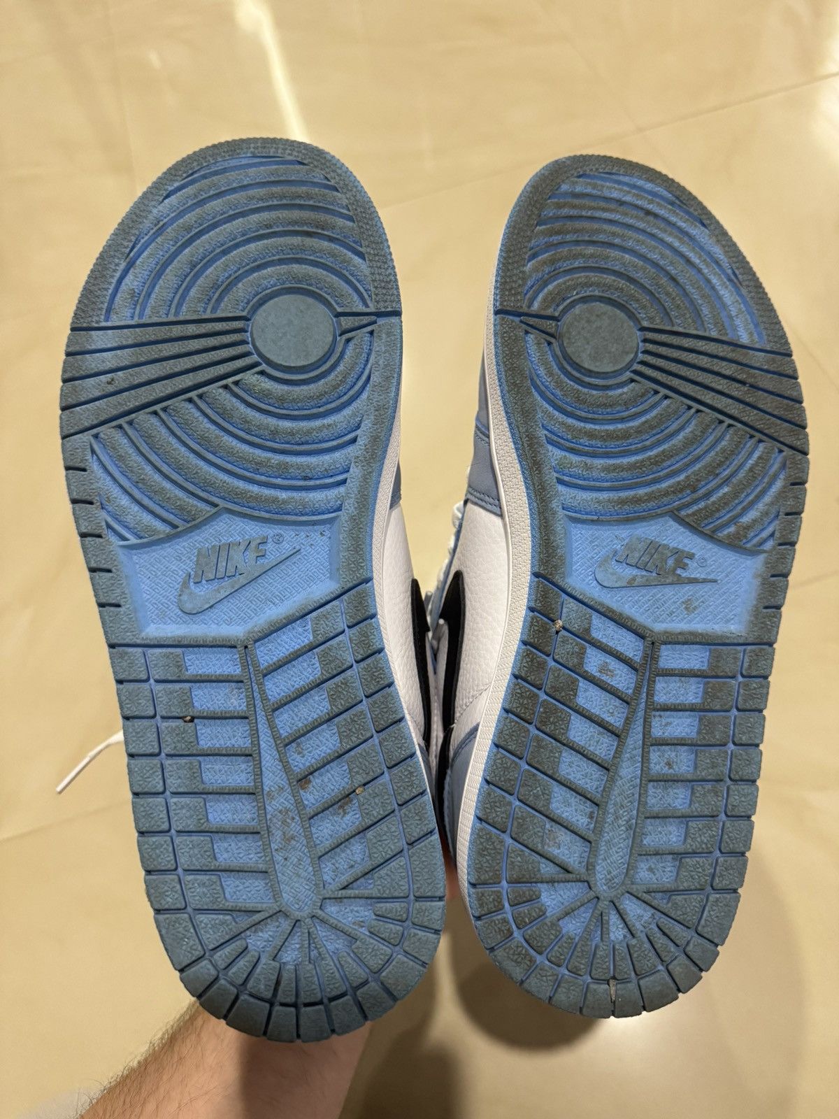 Jordan Brand Air Jordan 1 UNC Size US 10.5 / EU 43-44 - 5 Thumbnail