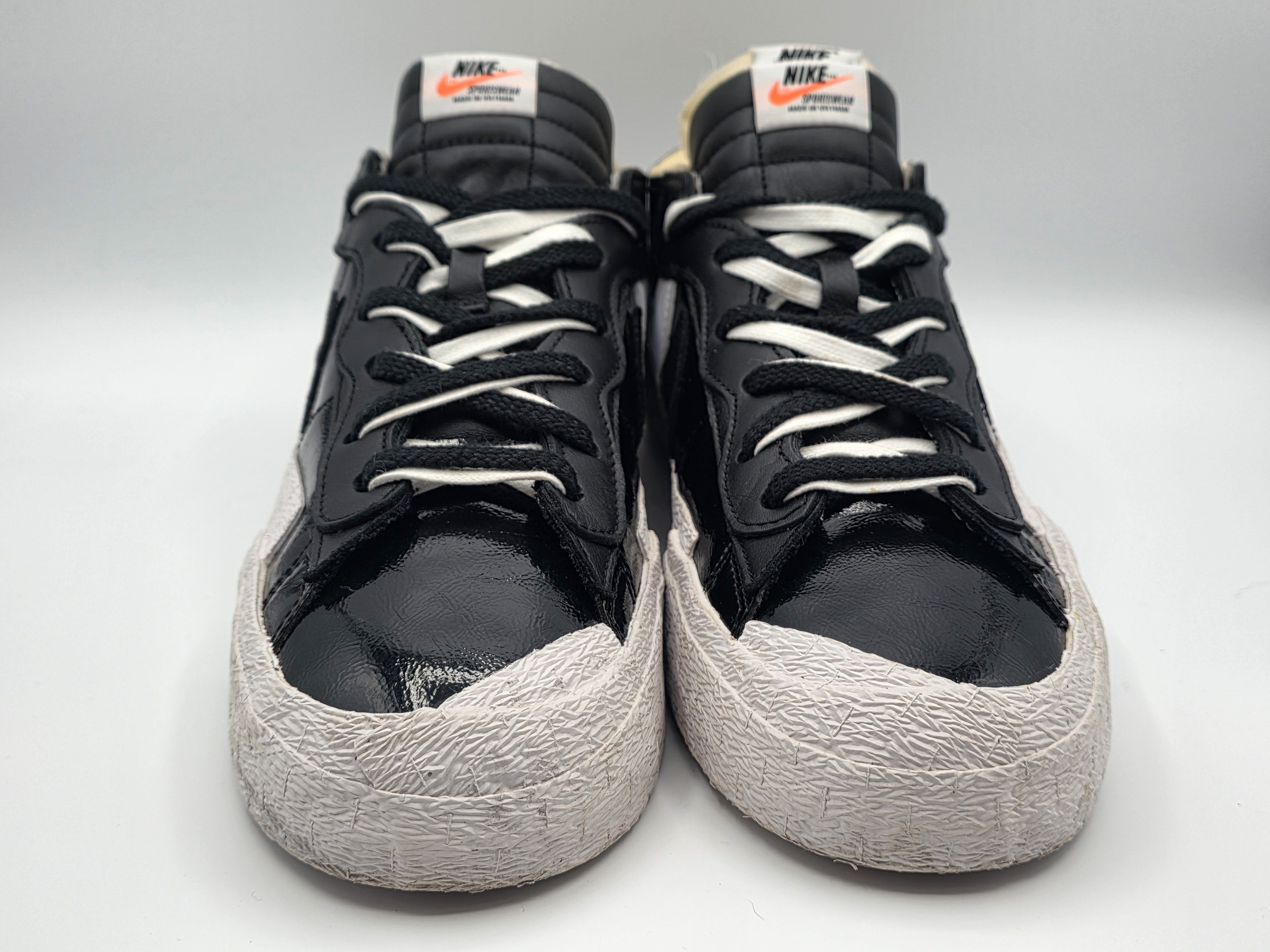 Nike Nike Sacai Blazer Low Black Patent Size US 11 / EU 44 - 2 Thumbnail