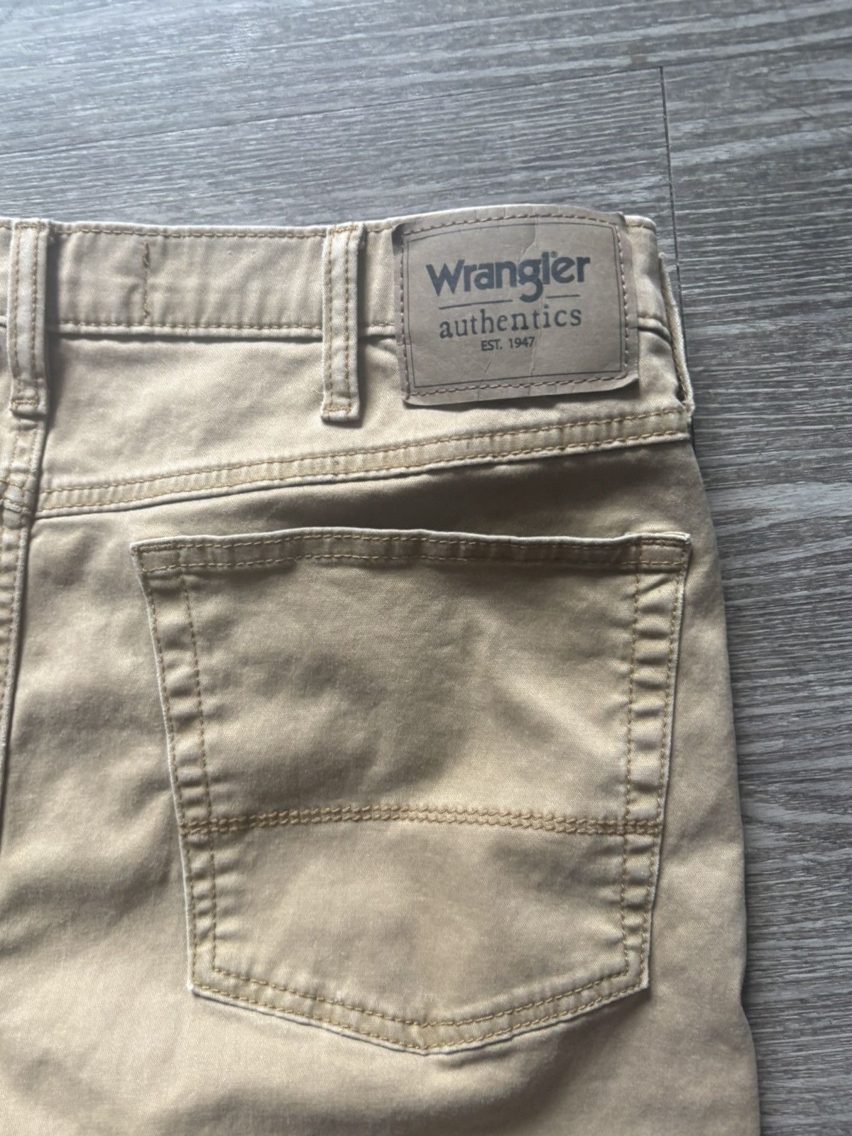 Wrangler Wrangler Authentics Beige Casual Straight Stretch Size 36x30 Size US 36 / EU 52 - 10 Thumbnail