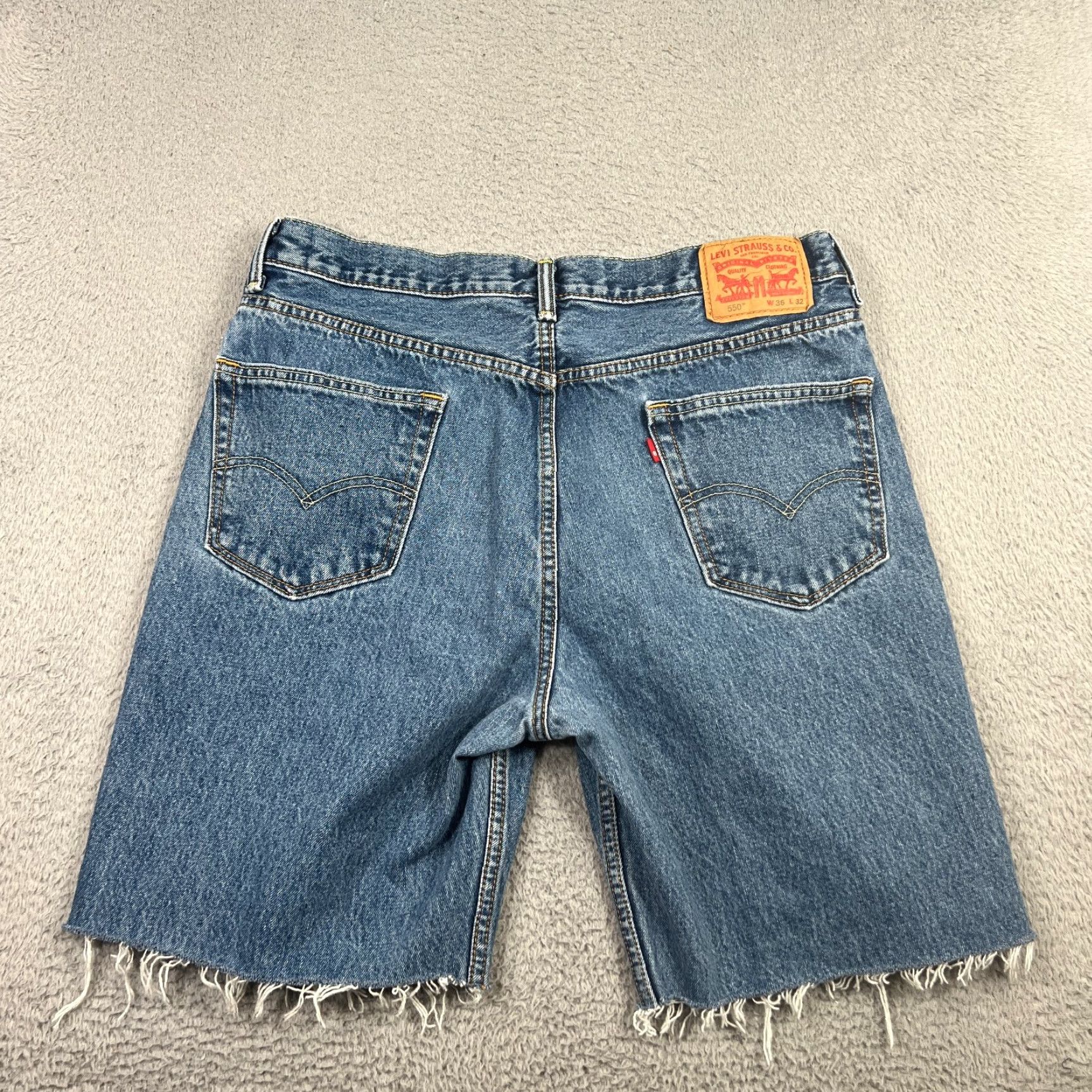 Levi's Levi's Men's Bermuda Shorts 36 Blue Denim Casual Summer 10" Baggy Jorts Distressed Size US 36 / EU 52 - 5 Thumbnail