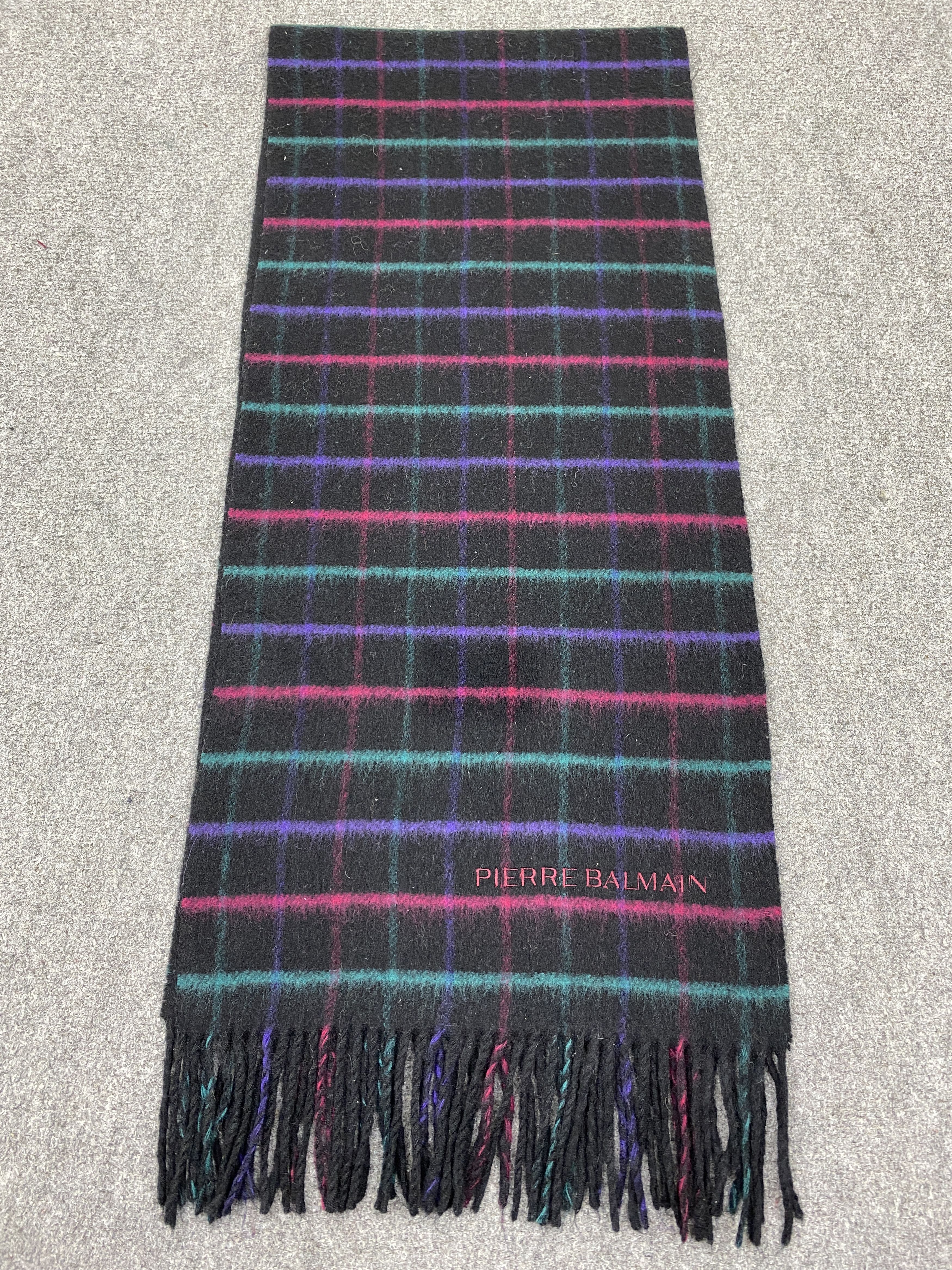 Pierre Balmain Vintage Pierre Balmain Scarf / Muffler / Neckwear SC0345 Size ONE SIZE - 3 Thumbnail