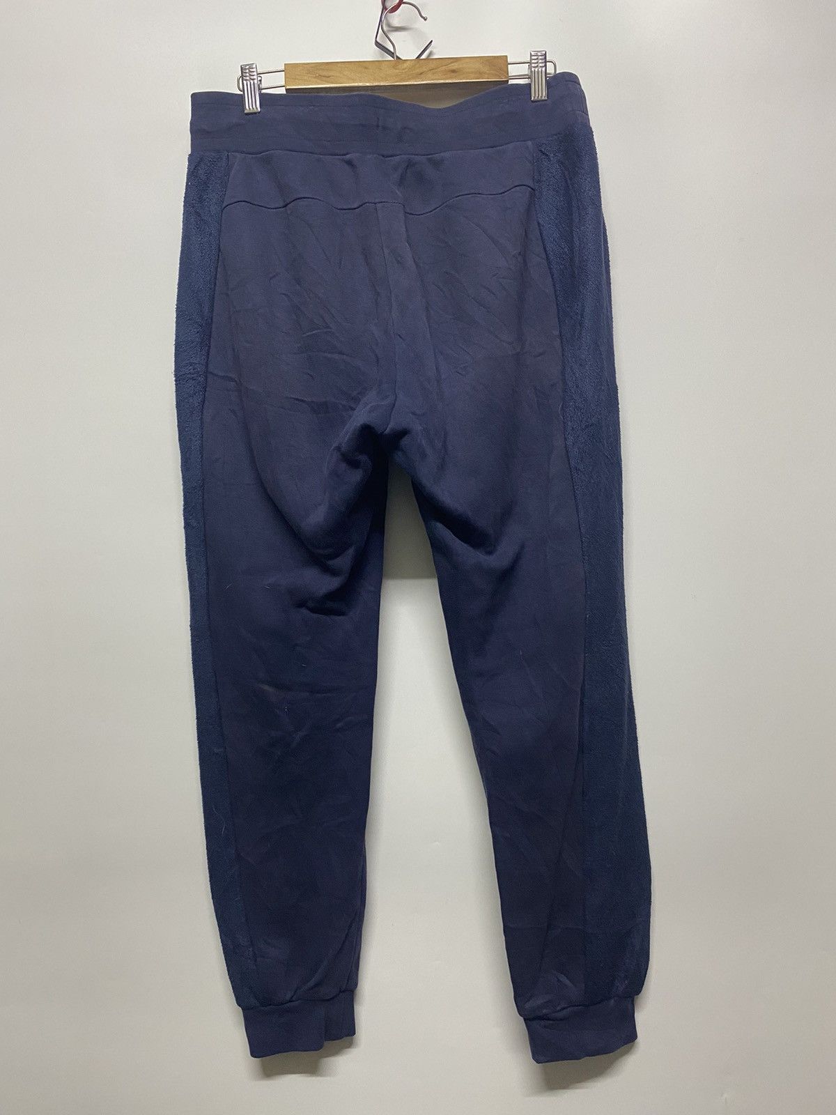 Nike Nike Jogger Pants Sportswear Embossed Logo Training Size US 30 / EU 46 - 2 Thumbnail