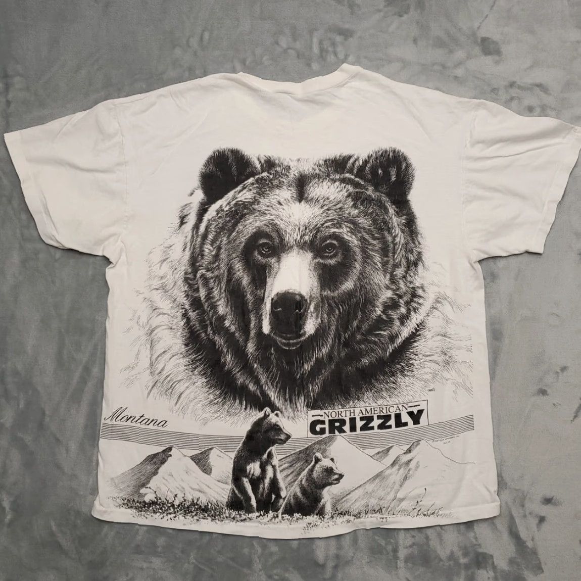 Vintage VINTAGE Nature T Shirt Mens M White Grizzly Bear by Tabor Montana Single Stitch TEE Size US M / EU 48-50 / 2 - 7 Thumbnail
