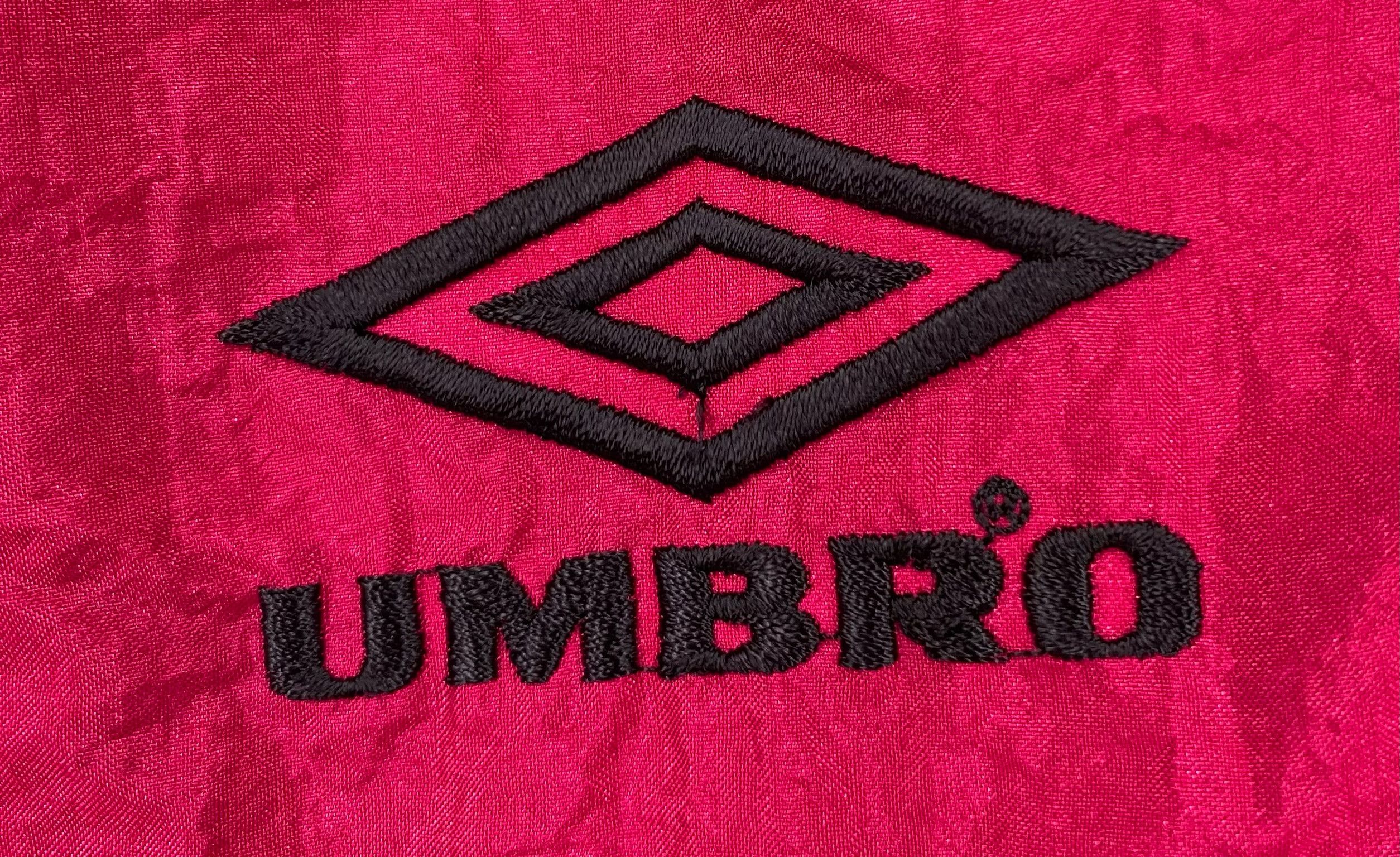 Umbro 90’s Umbro Embroidered Logo Fuscia Windbreaker Shorts Medium Size US 32 / EU 48 - 3 Thumbnail