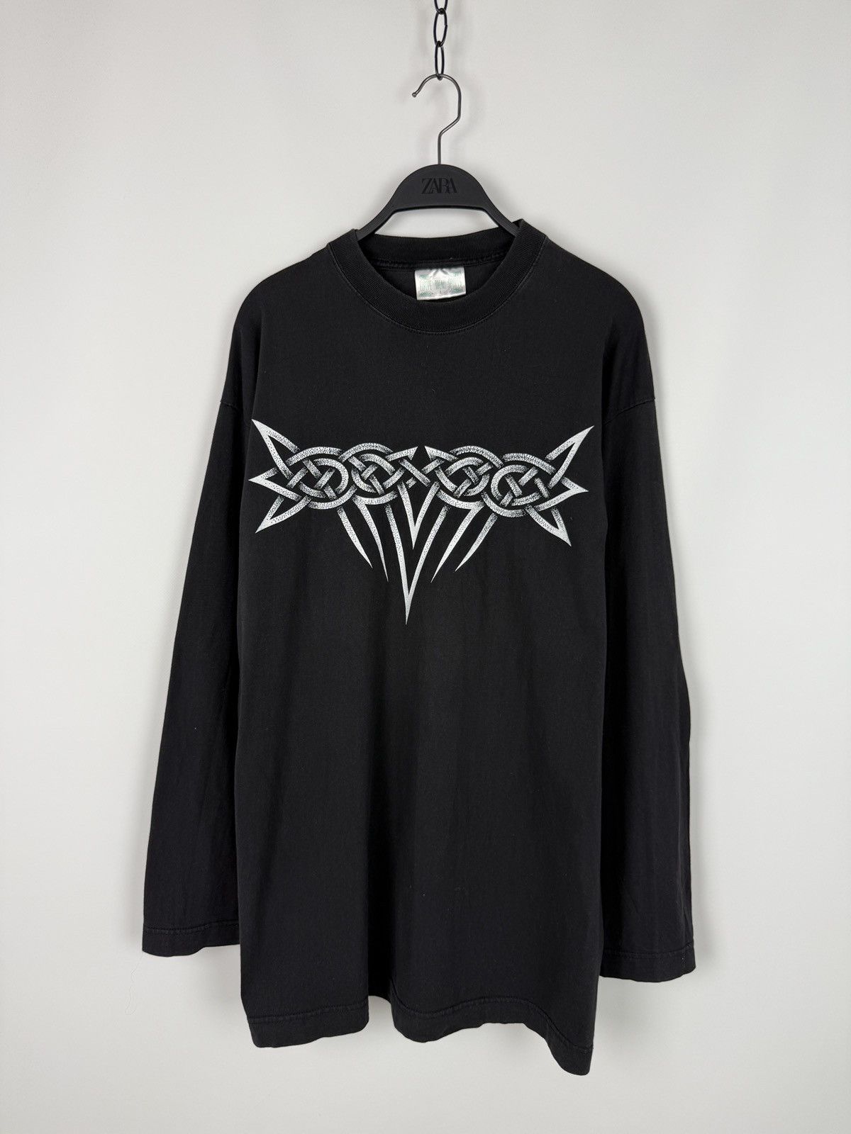 1990’s Vintage Tribal Tattoo Graphic Long Sleeve Shirt