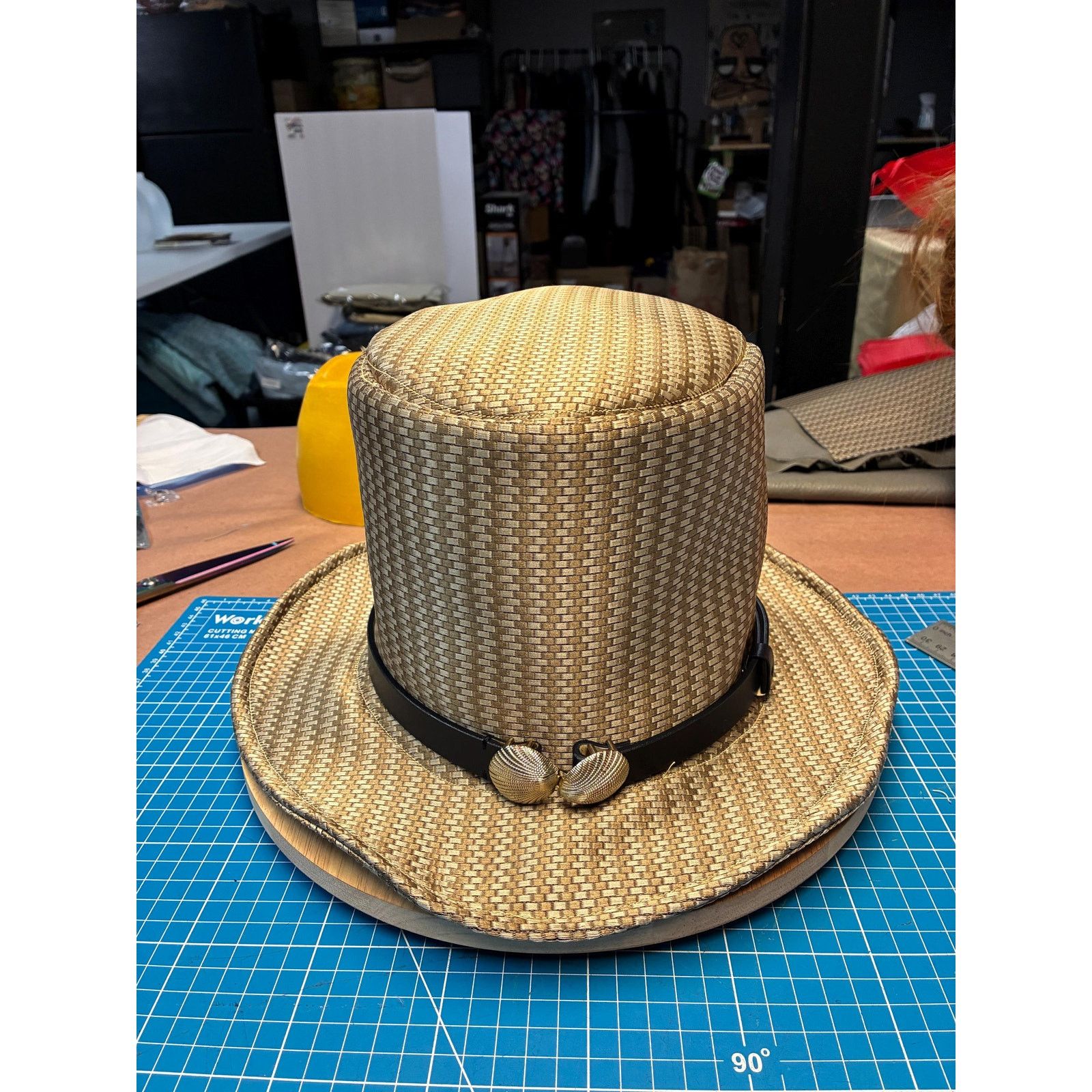 Other Rock & Roll Top Hat, Handcrafted, Gold Woven Western Size ONE SIZE - 11 Thumbnail
