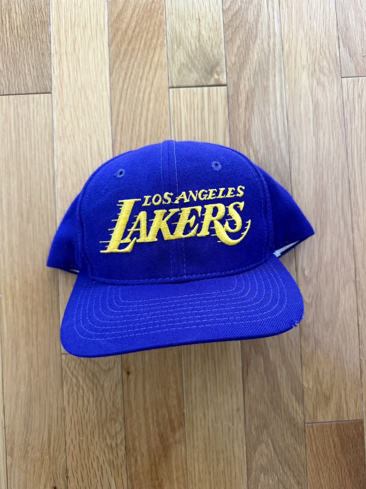 Sports Specialties Vintage Sports Specialities Lakers Hat Size ONE SIZE - 1 Thumbnail