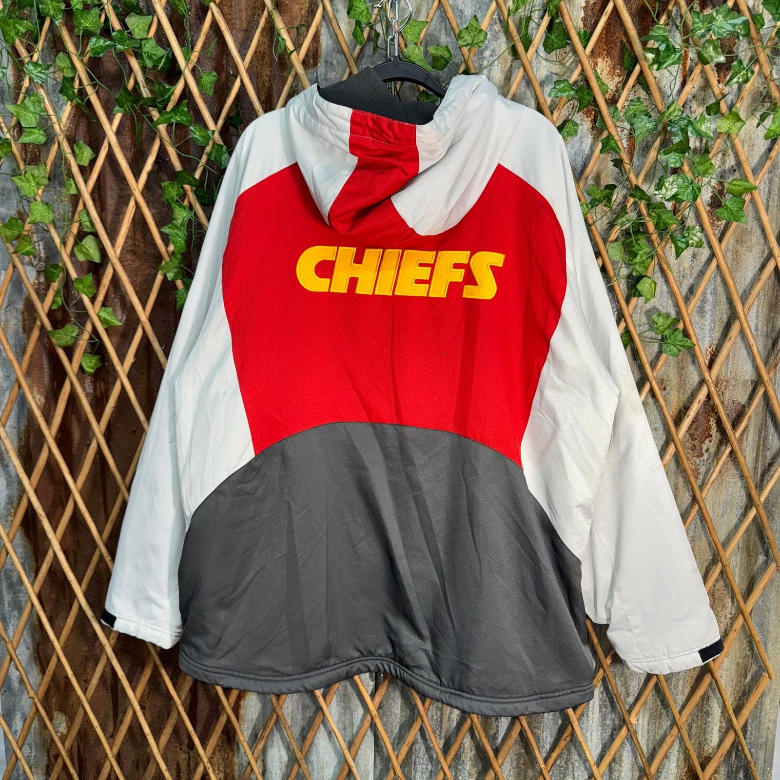 NFL Vintage Y2K Kansas City Chiefs embroider nfl puffer jacket Size US XL / EU 56 / 4 - 1 Thumbnail