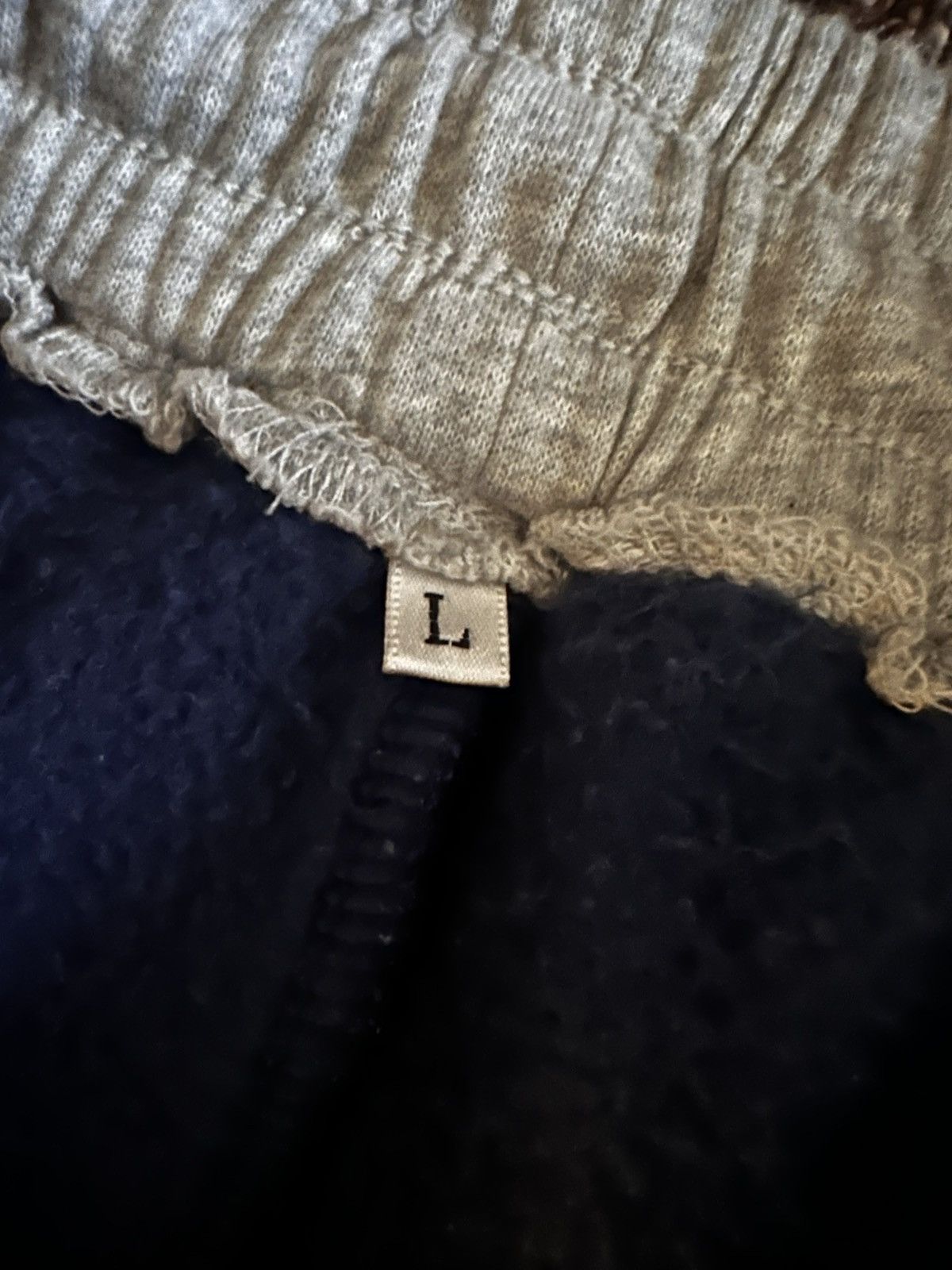 The GV Gallery Raspberry Hills “Mr Miyagi” Sweats Size US 34 / EU 50 - 3 Thumbnail