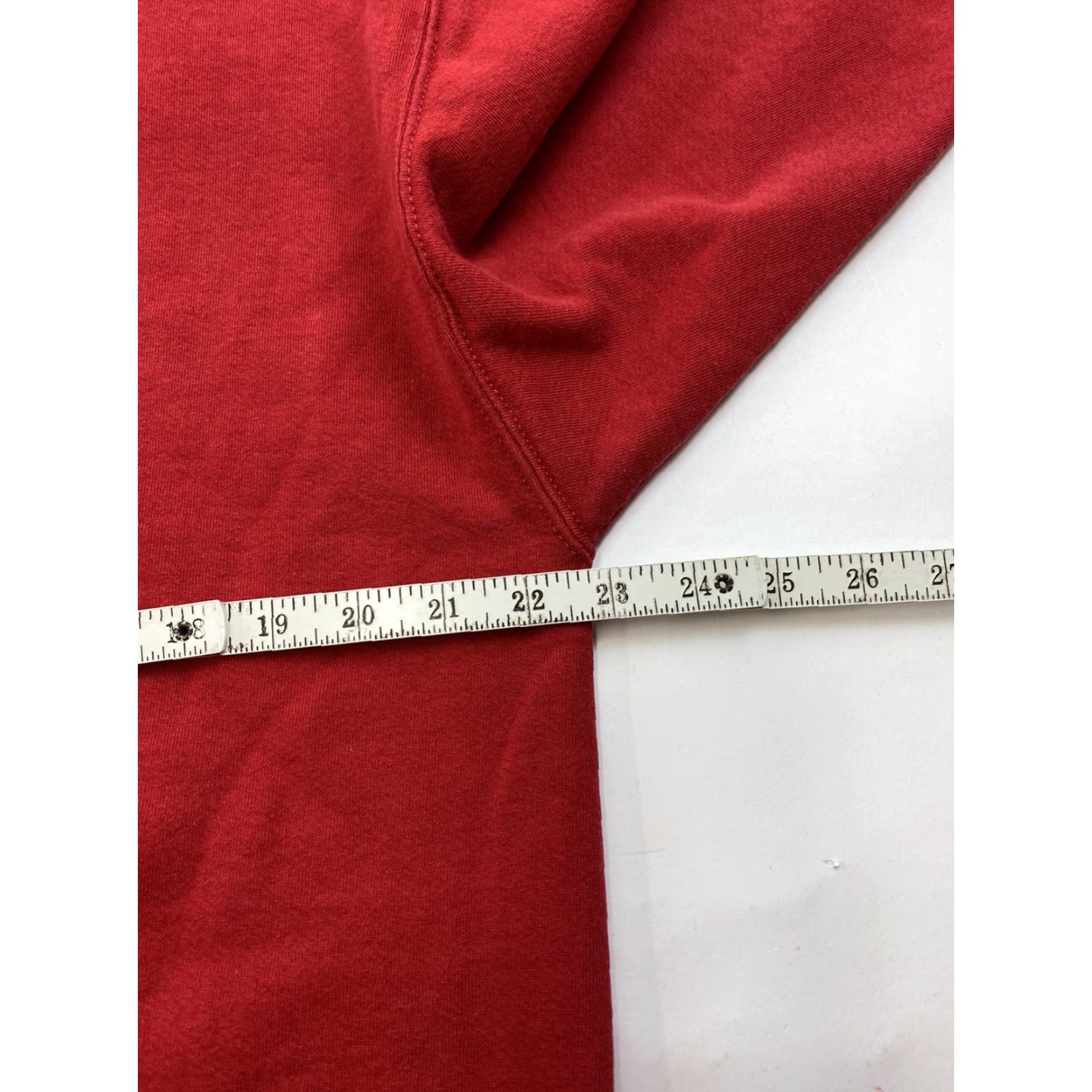 Vintage VINTAGE Rock And Roll Hall Of Fame Sweatshirt Mens L Red USA Cleveland Museam Size US L / EU 52-54 / 3 - 7 Thumbnail