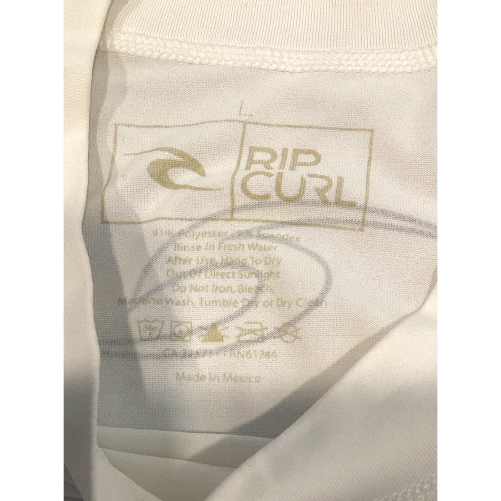 Rip Curl UV PROTECTION RIP CURL MEN'S L SIZE LONG SLEEVE T-SHIRT IVORY User: UV PROTECTION RIP CURL MEN'S L SIZE LONG SLEEVE T-SHIRT IVORY Size US L / EU 52-54 / 3 - 5 Thumbnail