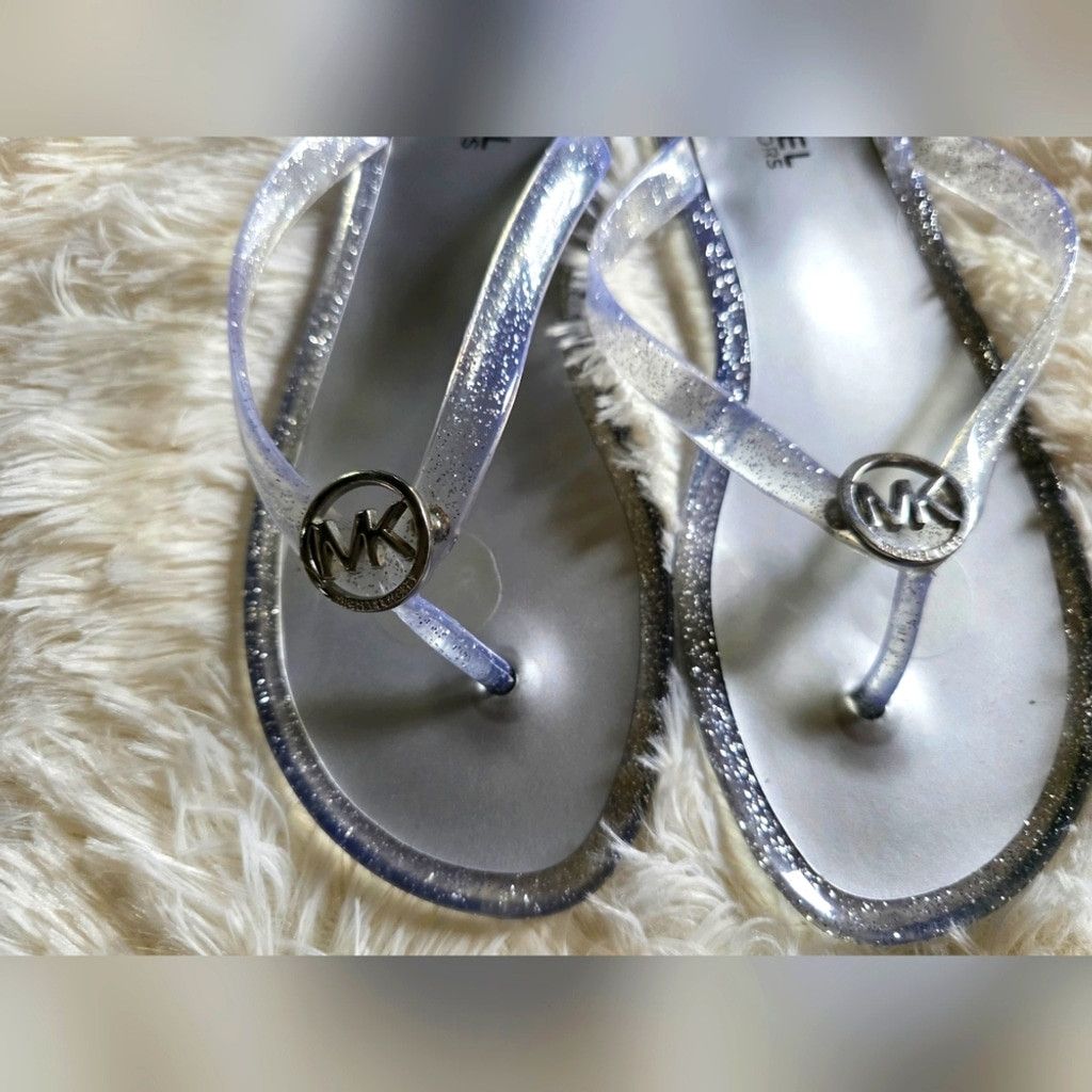 Michael Kors Michael Kors Silver Glitter Thong Sandals Size US 6 / IT 36 - 3 Thumbnail