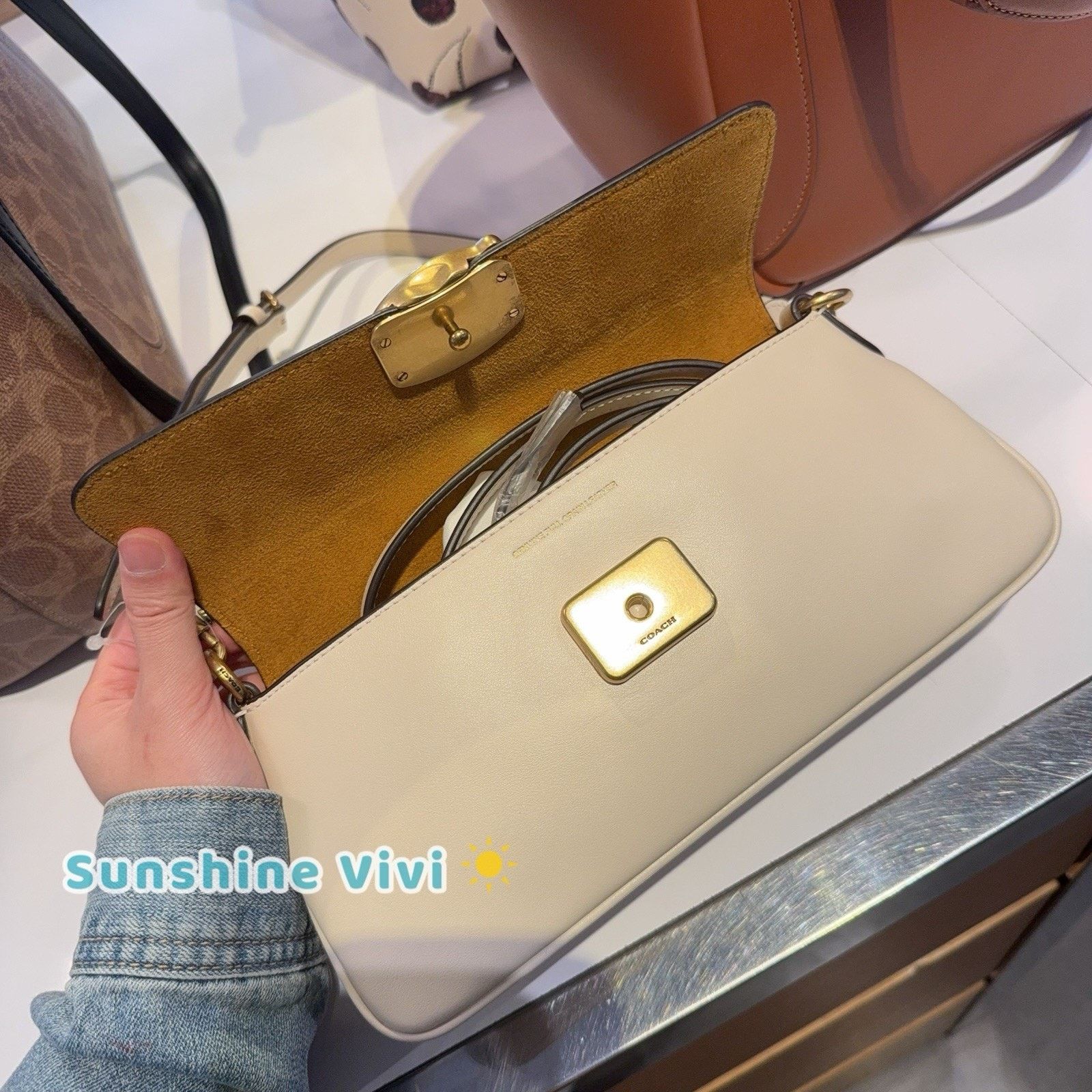 Coach NWT COACH CAM16 Jet Shoulder Bag Leather Brass/Chalk Size ONE SIZE - 6 Thumbnail