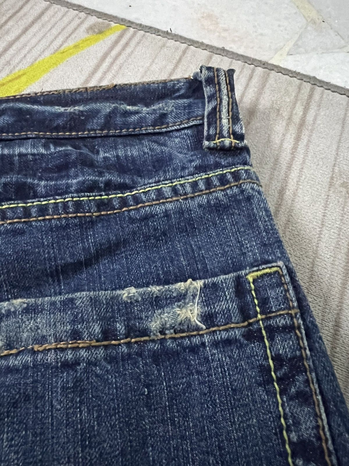 Japanese Brand 💥Vanquish Distresss Jean Very Rare Size US 32 / EU 48 - 20 Thumbnail