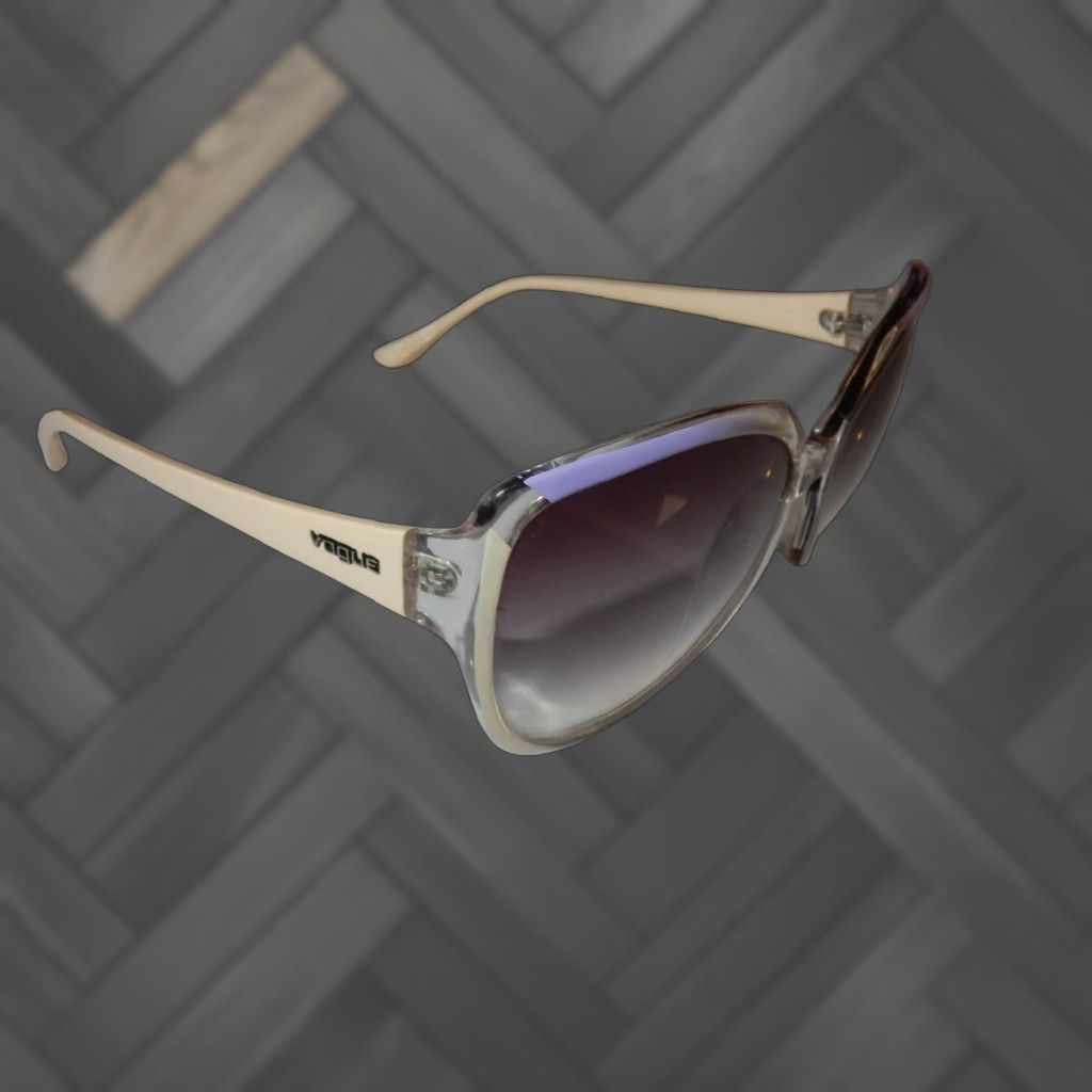 Vogue Vogue Sunglasses Women 52-15-135 VO2668-S 1923/8H White Frame, 52mm Lens, Clear Scratches Size ONE SIZE - 1 Thumbnail