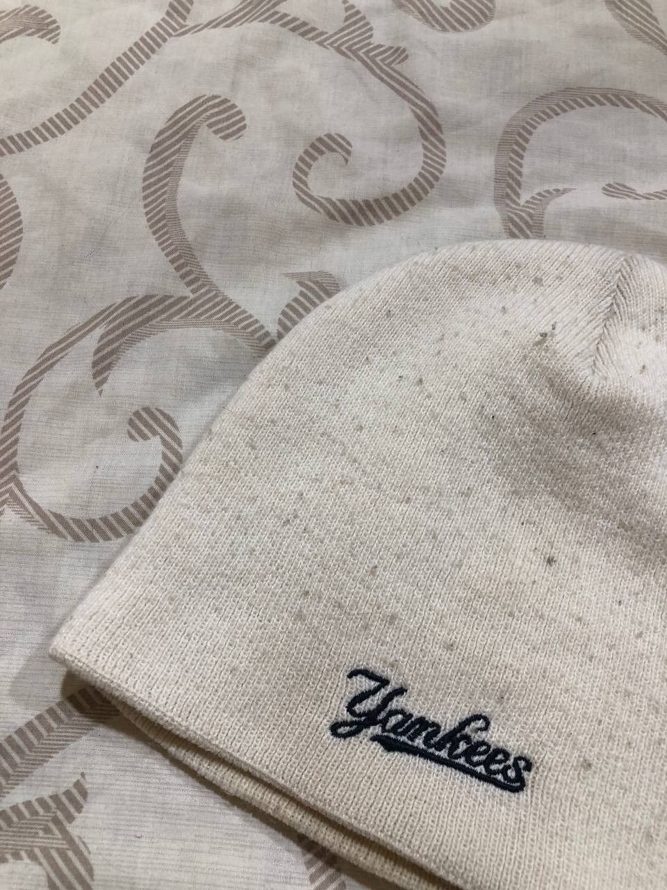 New York Yankees New York Yankees Cream Beanie Cap with Embroidered Logo Size ONE SIZE - 9 Thumbnail