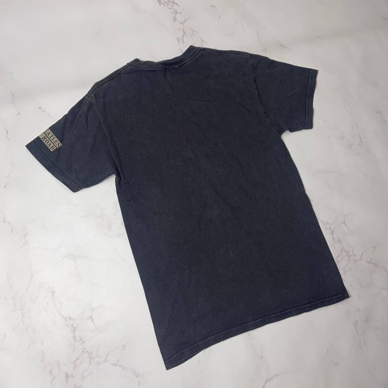 Vintage 2011 The Beatles Apple Corps Abbey Road Shirt Black Sz S Size US S / EU 44-46 / 1 - 9 Thumbnail