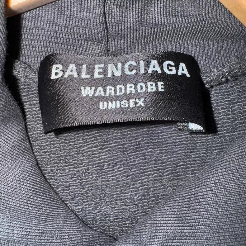 Balenciaga Balenciaga Logo Printed Hooded Long Sleeve Sweatshirt Size US M / EU 48-50 / 2 - 6 Thumbnail