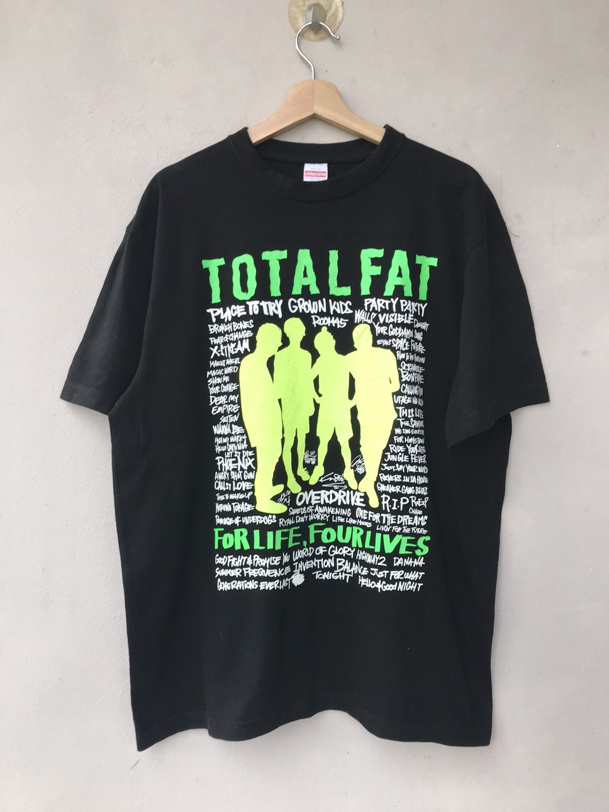 Band Tees Vintage Total Fat Band Tees ( Kuboty's Last Shred) Size US XL / EU 56 / 4 - 1 Thumbnail