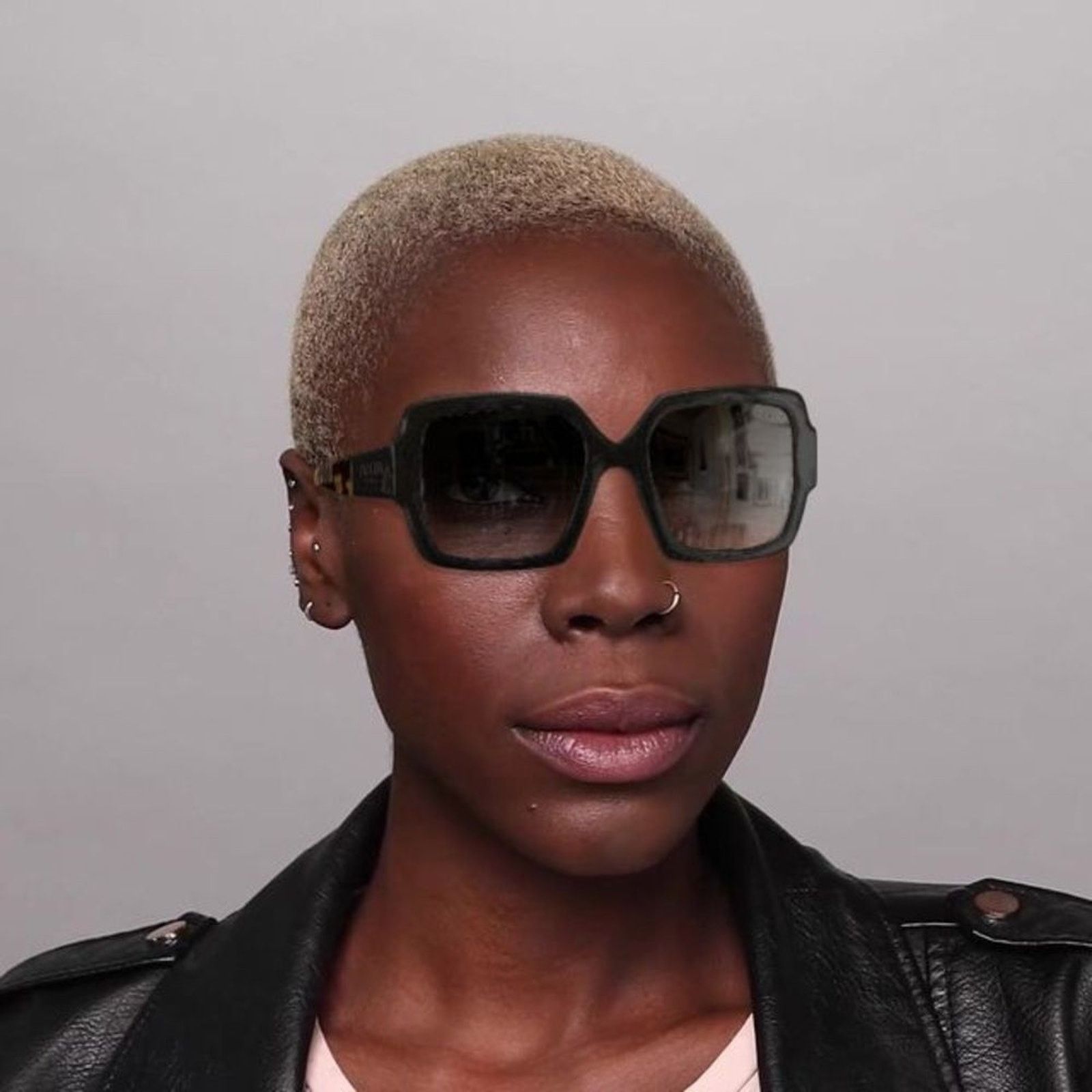 Prada NEW PRADA Sunglasses PR21XS 01E5S0 Black/Dark Grey Women Size ONE SIZE - 6 Thumbnail