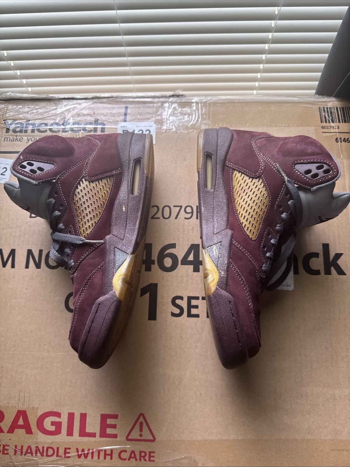 Jordan Brand Jordan 5 2006 burgundy Size US 8 / EU 41 - 2 Thumbnail