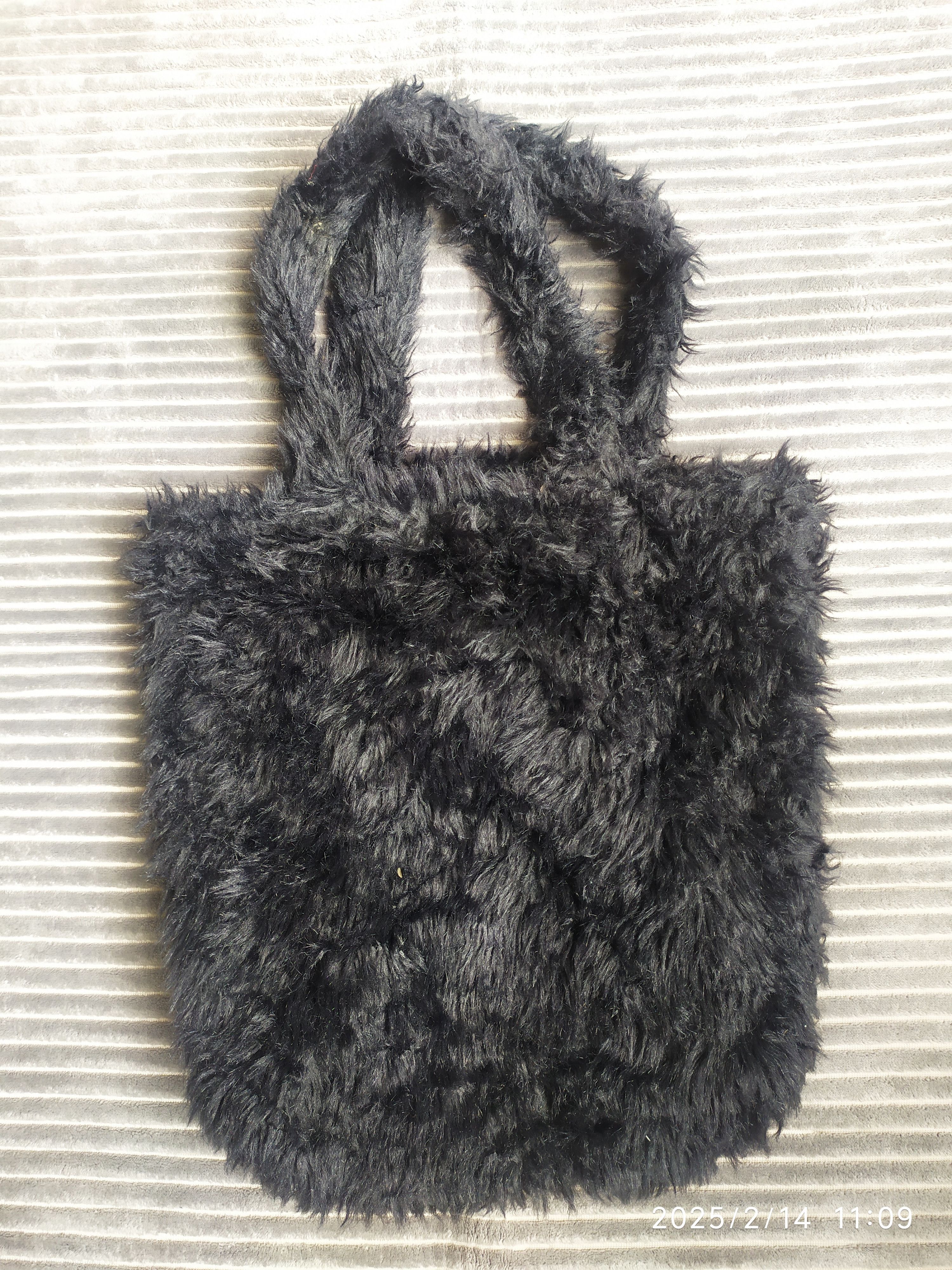 If Six Was Nine × Japanese Brand × Le Grande Bleu (L.G.B.) Japanese Fur Tote Bag Size ONE SIZE - 1 Thumbnail