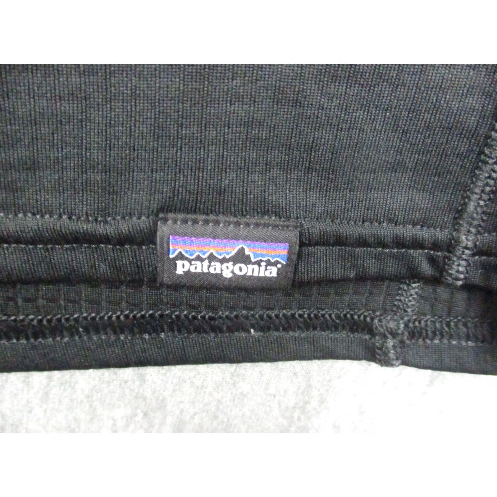 Patagonia Patagonia Capilene Pullover Baselayer Shirt Small Black Polartec Mens Size US S / EU 44-46 / 1 - 3 Thumbnail
