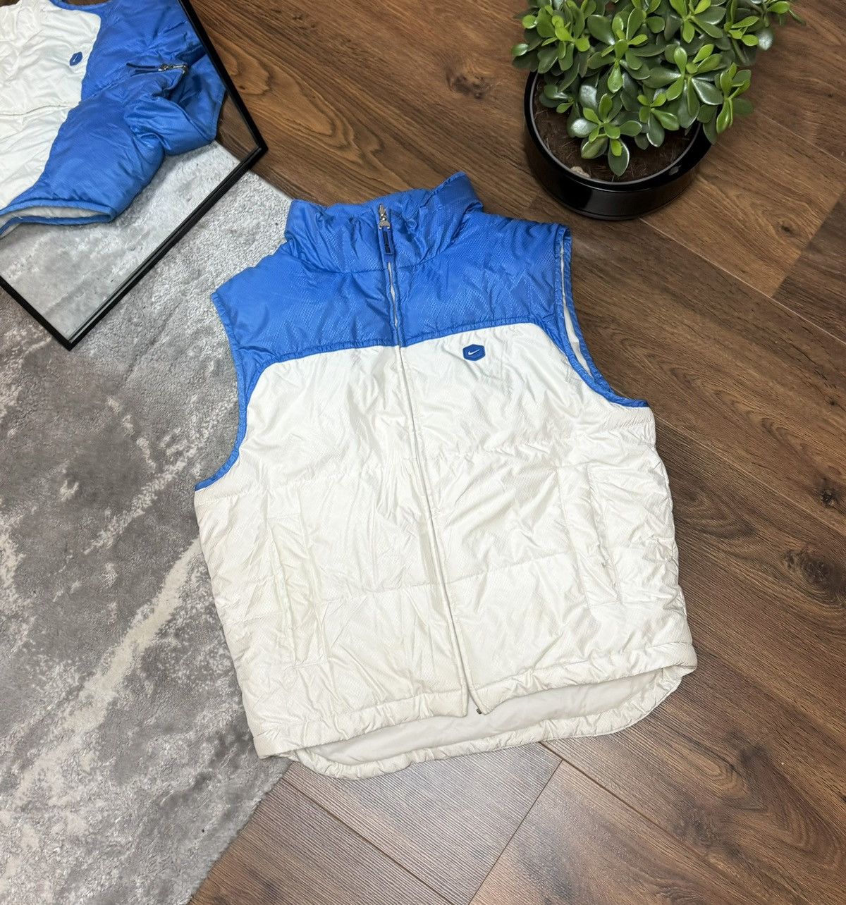 00s Nike Vintage Tn Plus Down Vest Drill