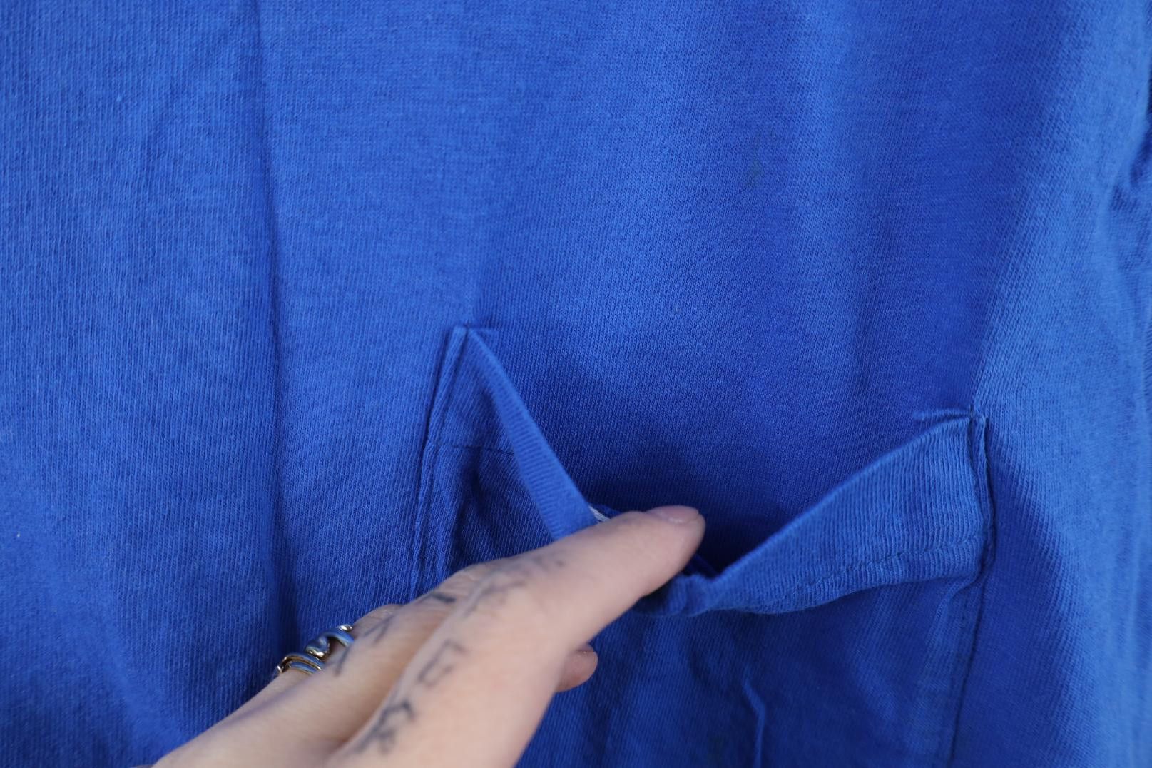 Vintage Vintage 90s Streetwear Cotton Muscle T-Shirt Royal Blue USA Size US M / EU 48-50 / 2 - 6 Thumbnail