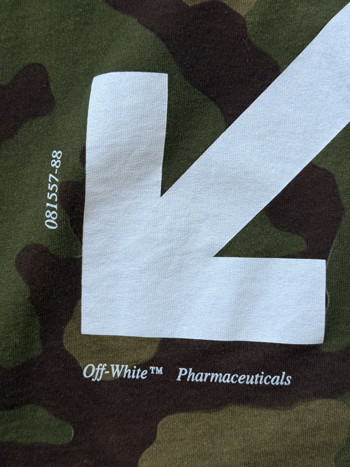 Off-White Off-White Camo Arrows T-shirt Size US L / EU 52-54 / 3 - 14 Thumbnail