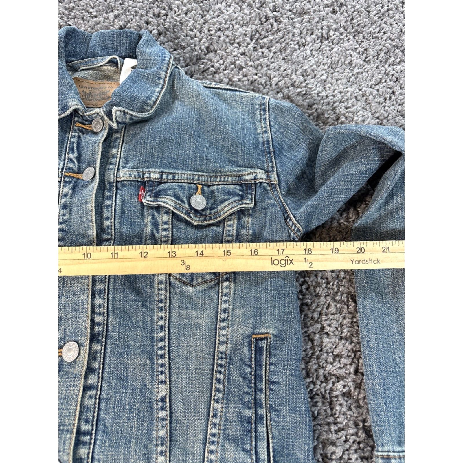 Levi's VINTAGE Levis Denim Jacket Womens Medium Light Wash Distressed Trucker Y2K Ladies Blue 90s Classic Mens Womens Girls Size M / US 6-8 / IT 42-44 - 3 Thumbnail