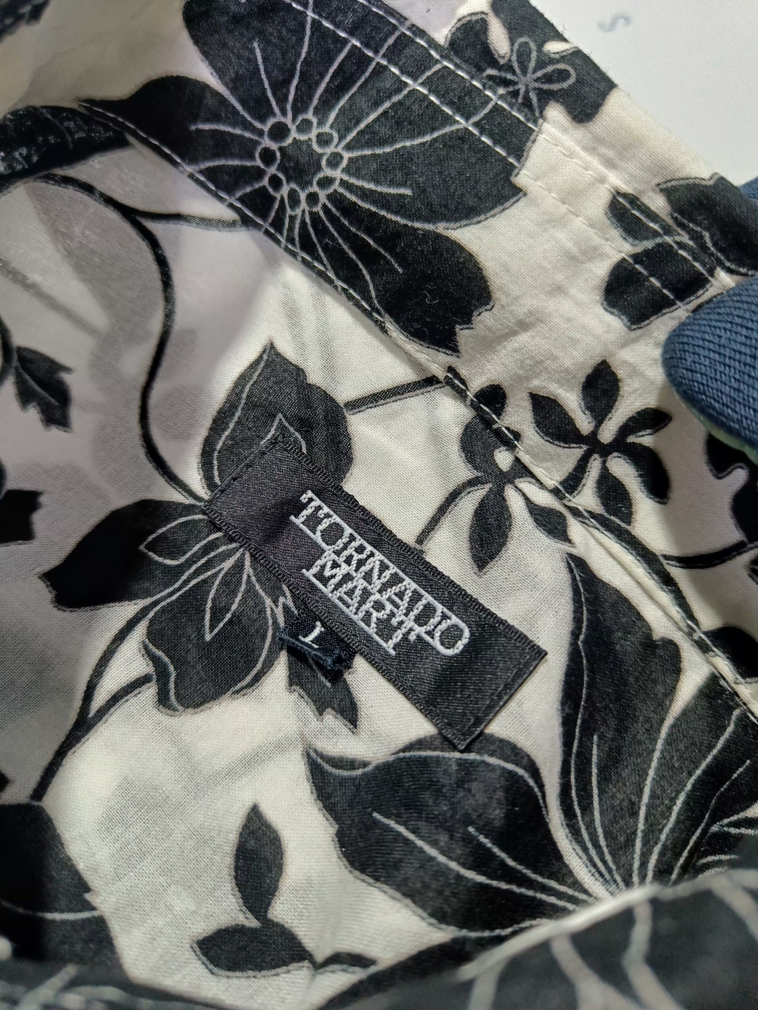 Tornado Mart Tornado Mart Side Laces Floral Printed Hawaiian Shirt Size L / US 10 / IT 46 - 11 Thumbnail