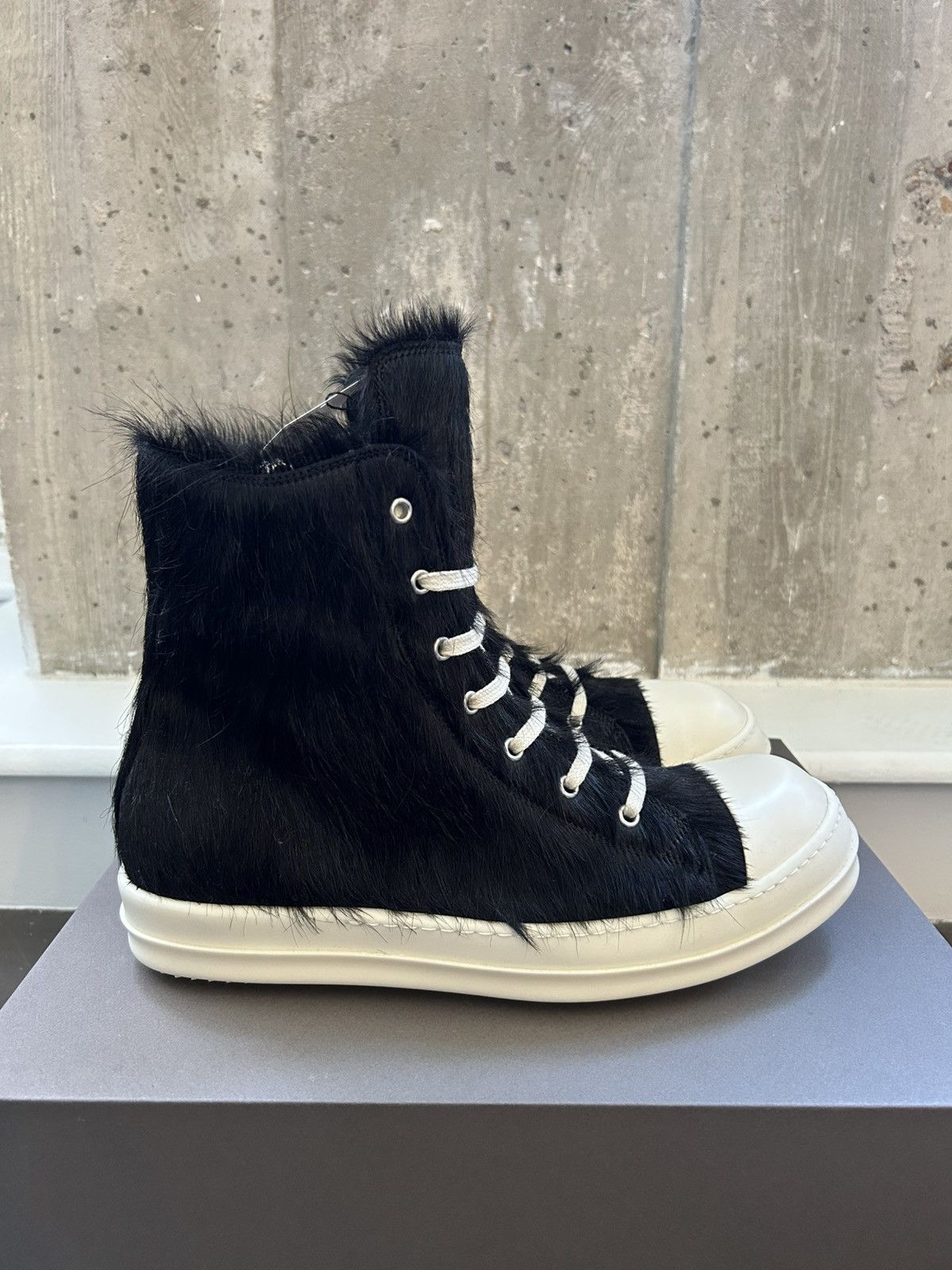 Rick Owens NEW RICK OWENS PONY HAIR RAMONE HIGH Size US 12 / EU 45 - 1 Thumbnail