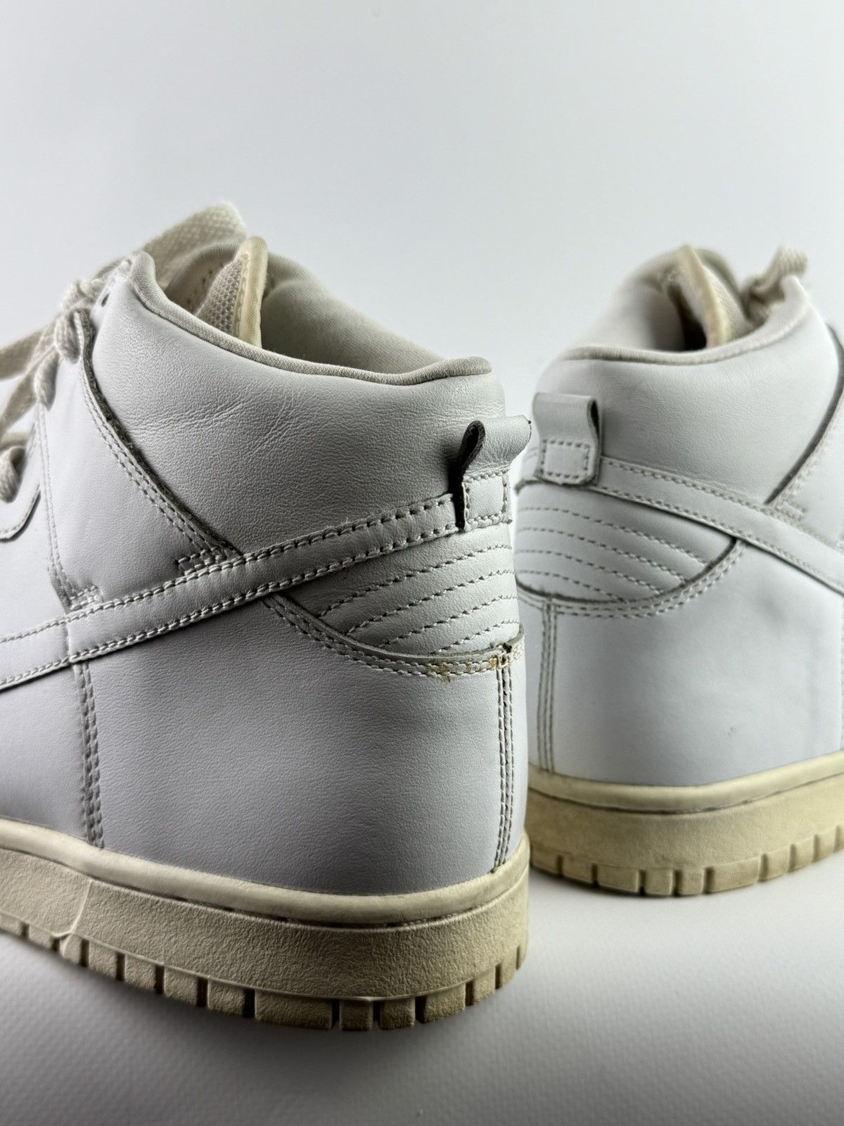 Nike Vintage 2005 Nike Dunk High White US8 Size US 8 / EU 41 - 8 Thumbnail