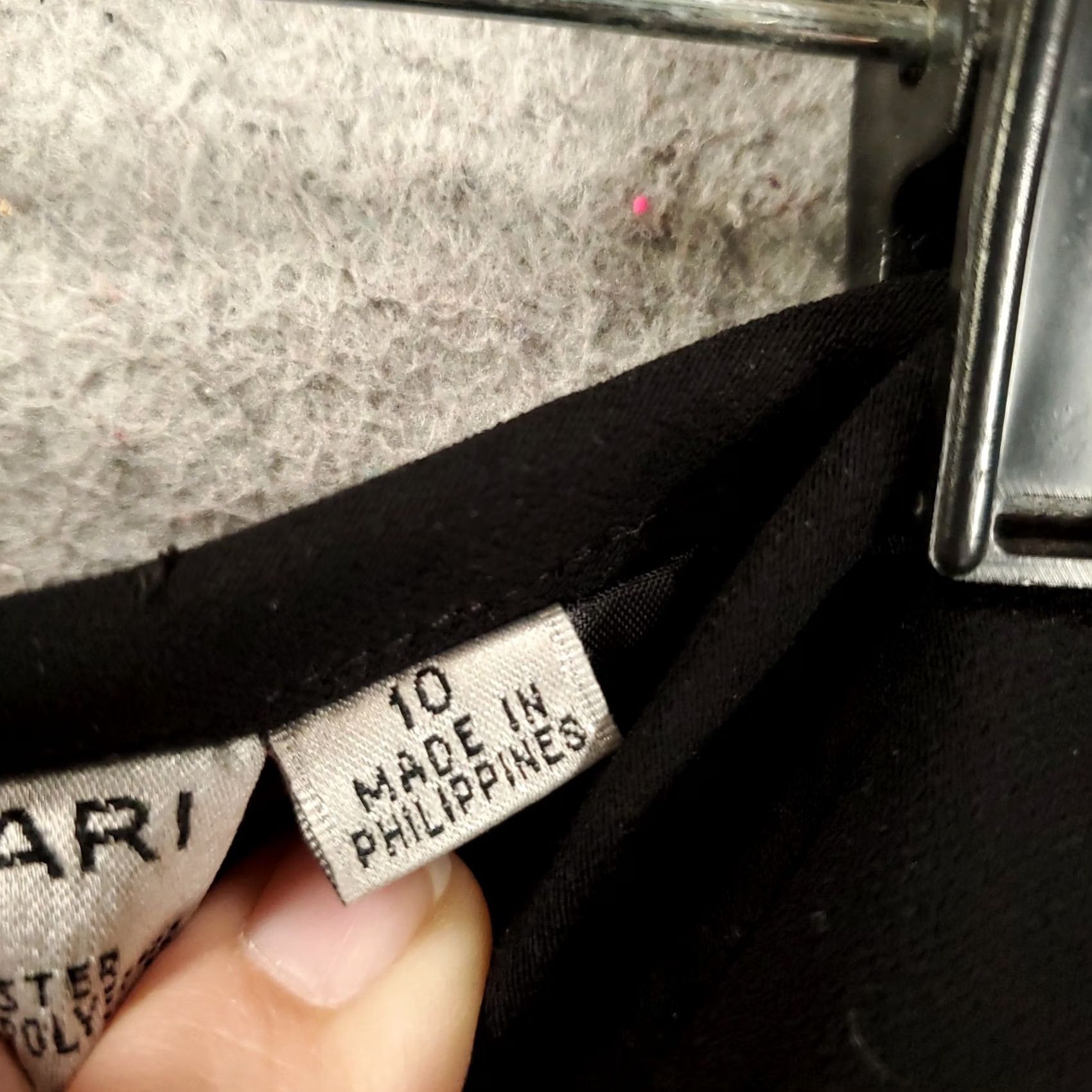 Vintage Tahari Skirt Womens Size 10 Black Lined Midi Knee Length Size 32" / US 10 / IT 46 - 5 Thumbnail