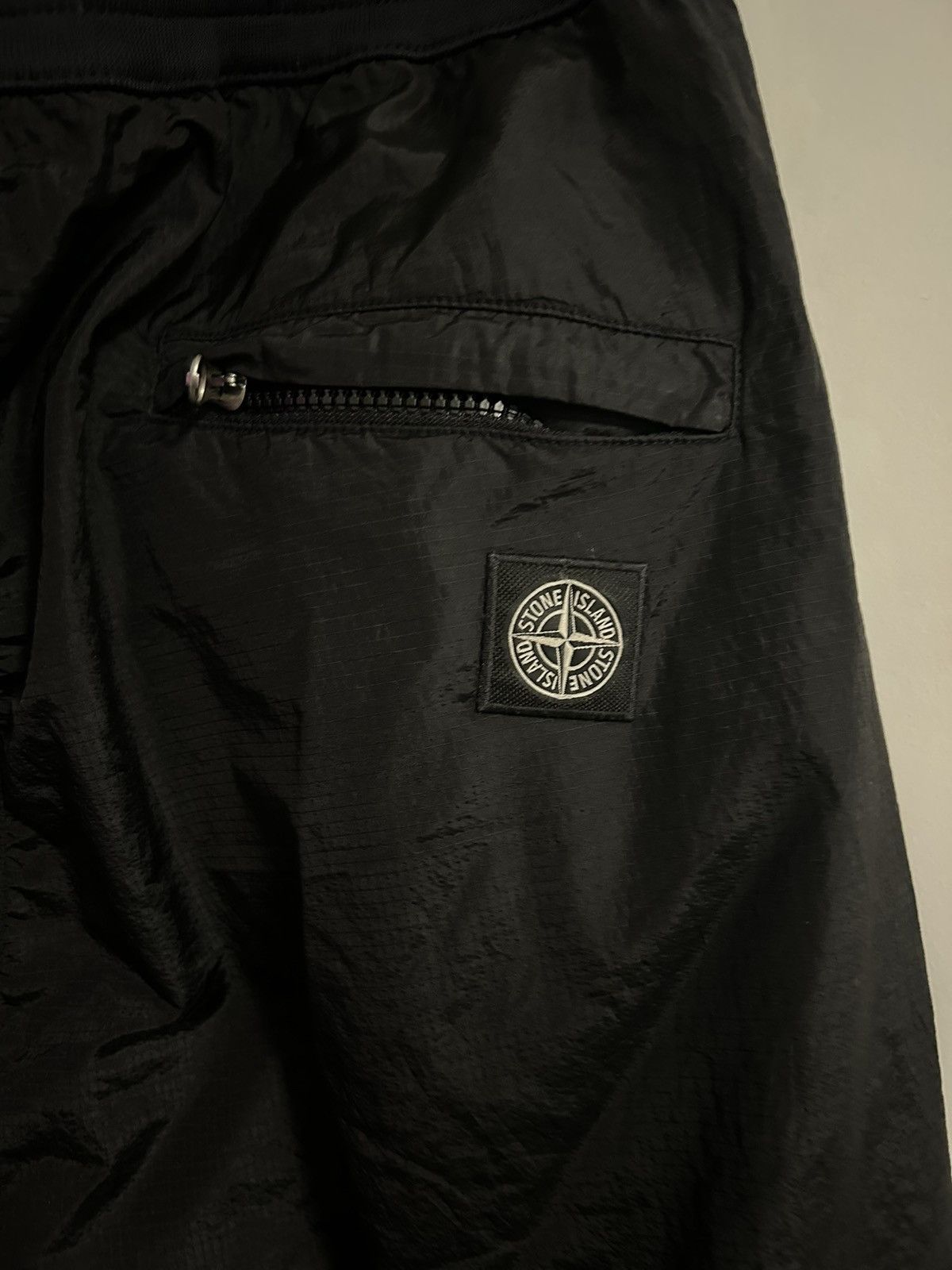 Stone Island Stone Island Nylon Sweatpants Size US 32 / EU 48 - 2 Thumbnail