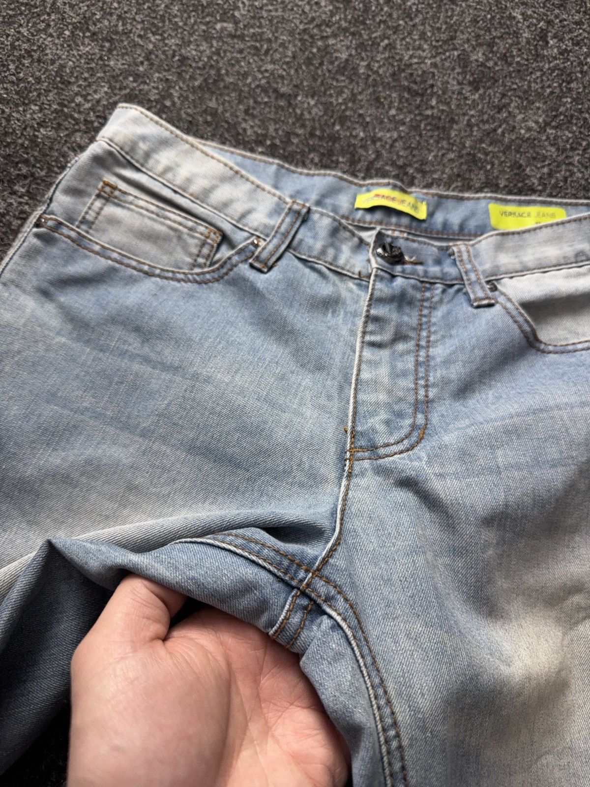 Versace Jeans Couture Luxury 00s Versace Jeans Slim Fit Light Wash Denim Jeans Size US 31 - 6 Thumbnail