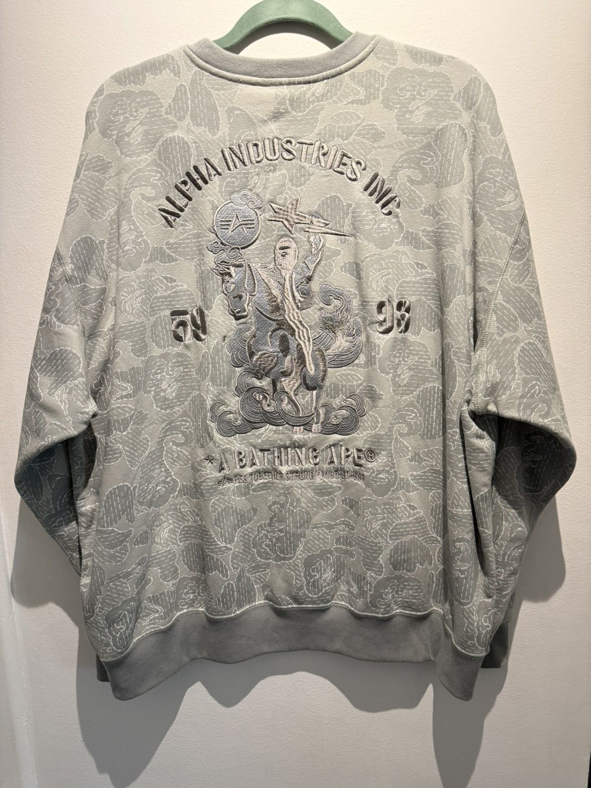 Alpha Industries × Bape Bape x Alpha Industries crewneck Brand New size XL Size US XL / EU 56 / 4 - 2 Thumbnail