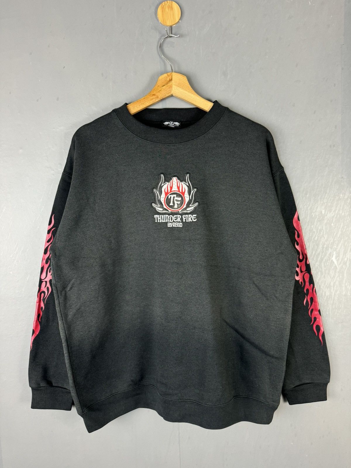 Japanese Brand × Vintage VINTAGE THUNDER FIRE PRINTED CREWNECK SWEATSHIRT SUN FADED Size US M / EU 48-50 / 2 - 8 Thumbnail